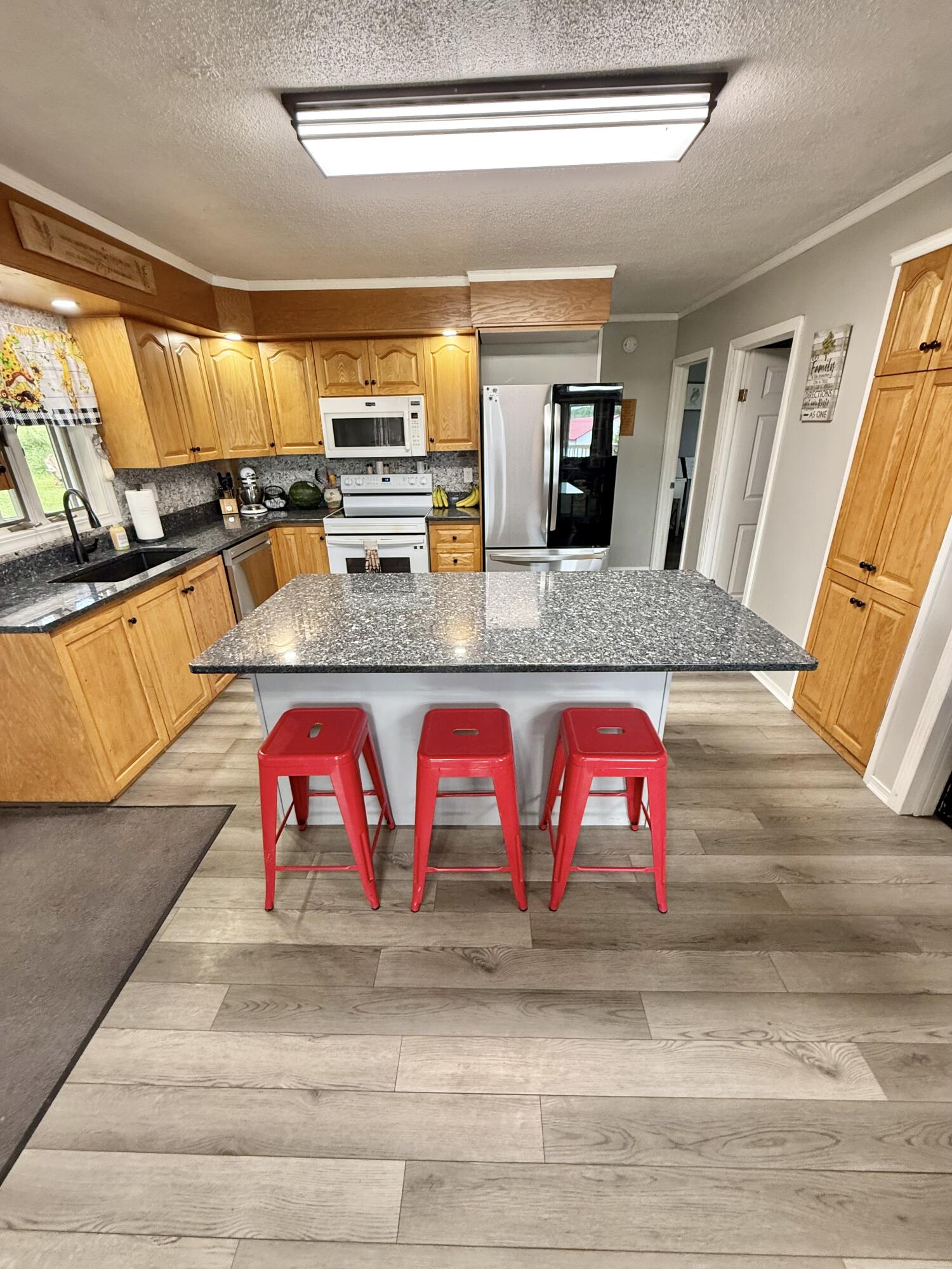 8 Caron Road Property Photo 25