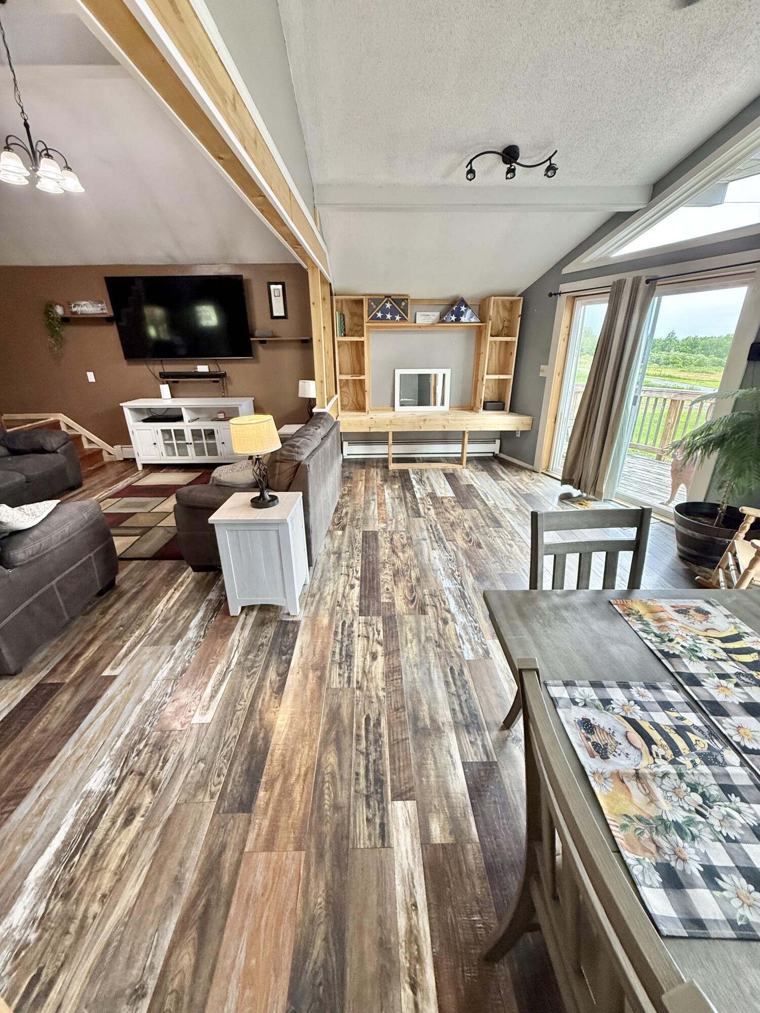 8 Caron Road Property Photo 30