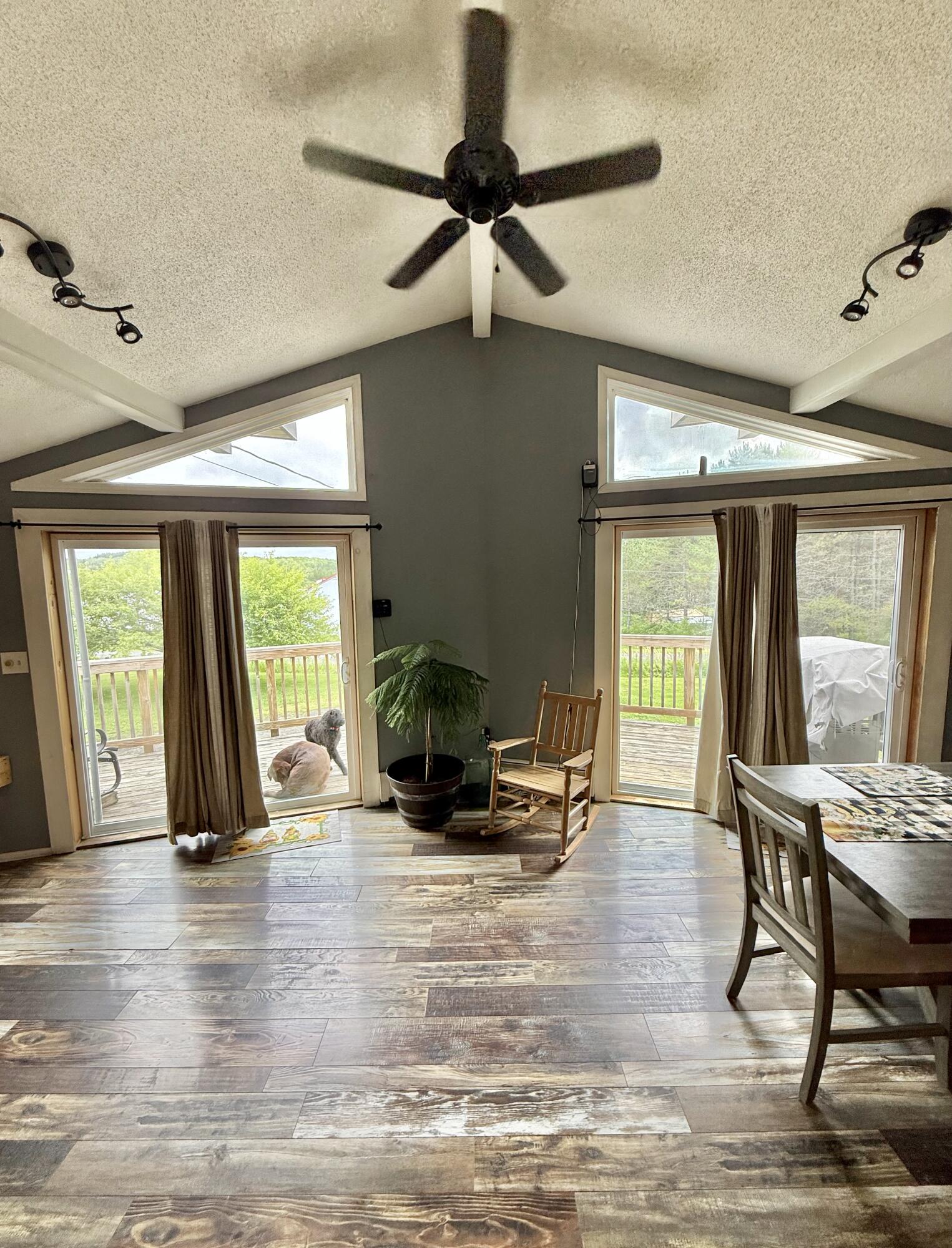 8 Caron Road Property Photo 31