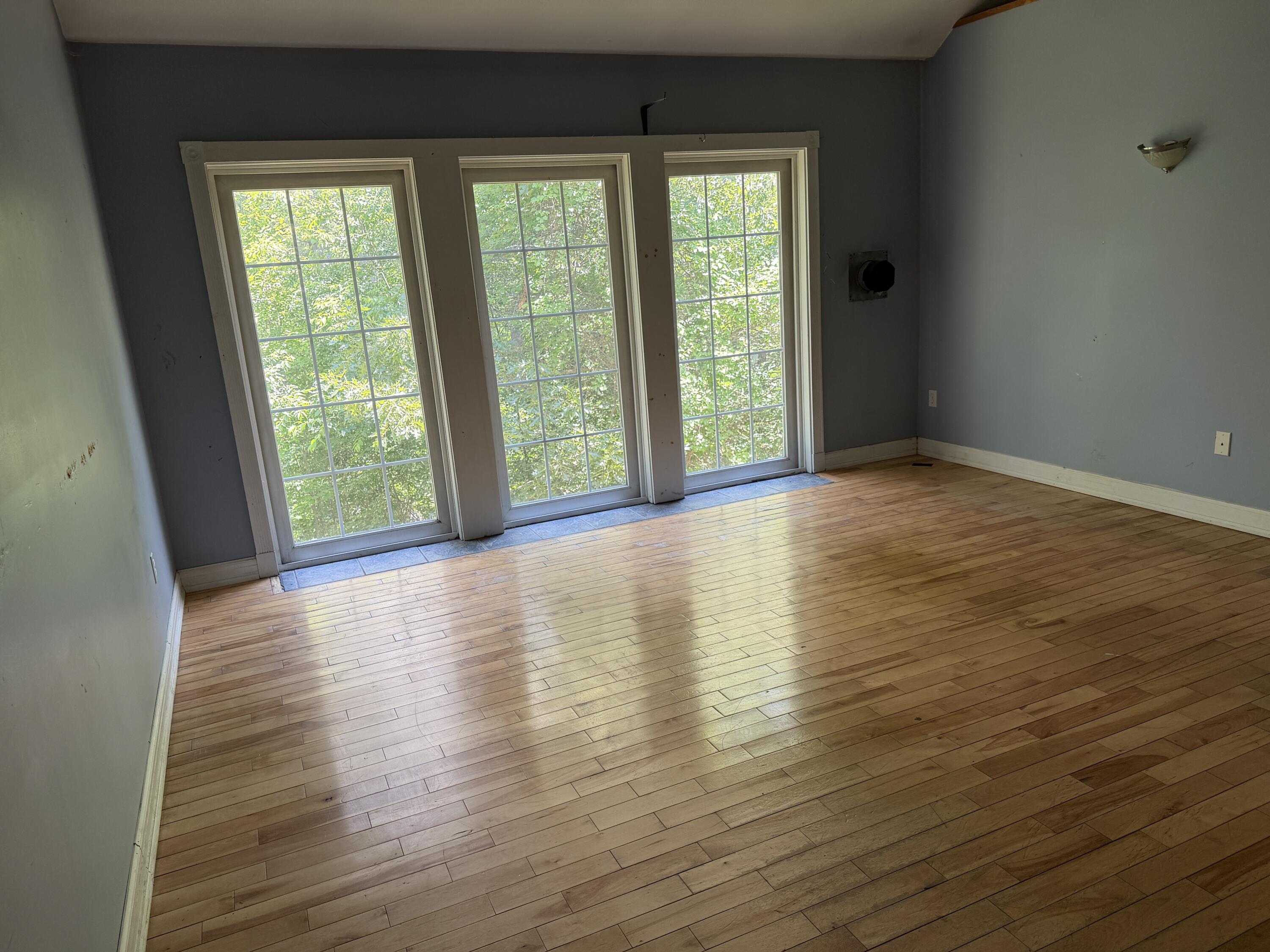 14 Emerson Drive Property Photo 9