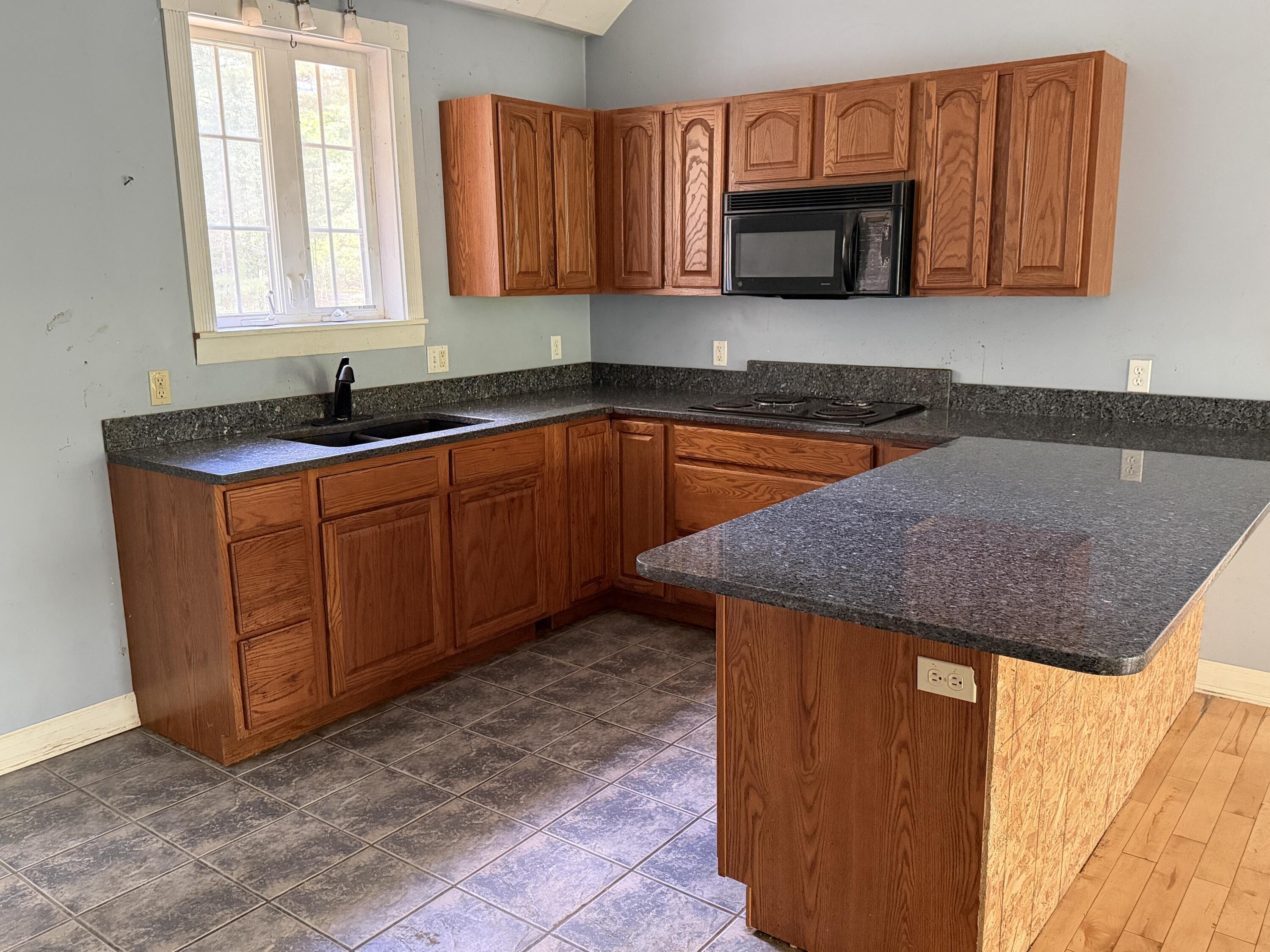 14 Emerson Drive Property Photo 11