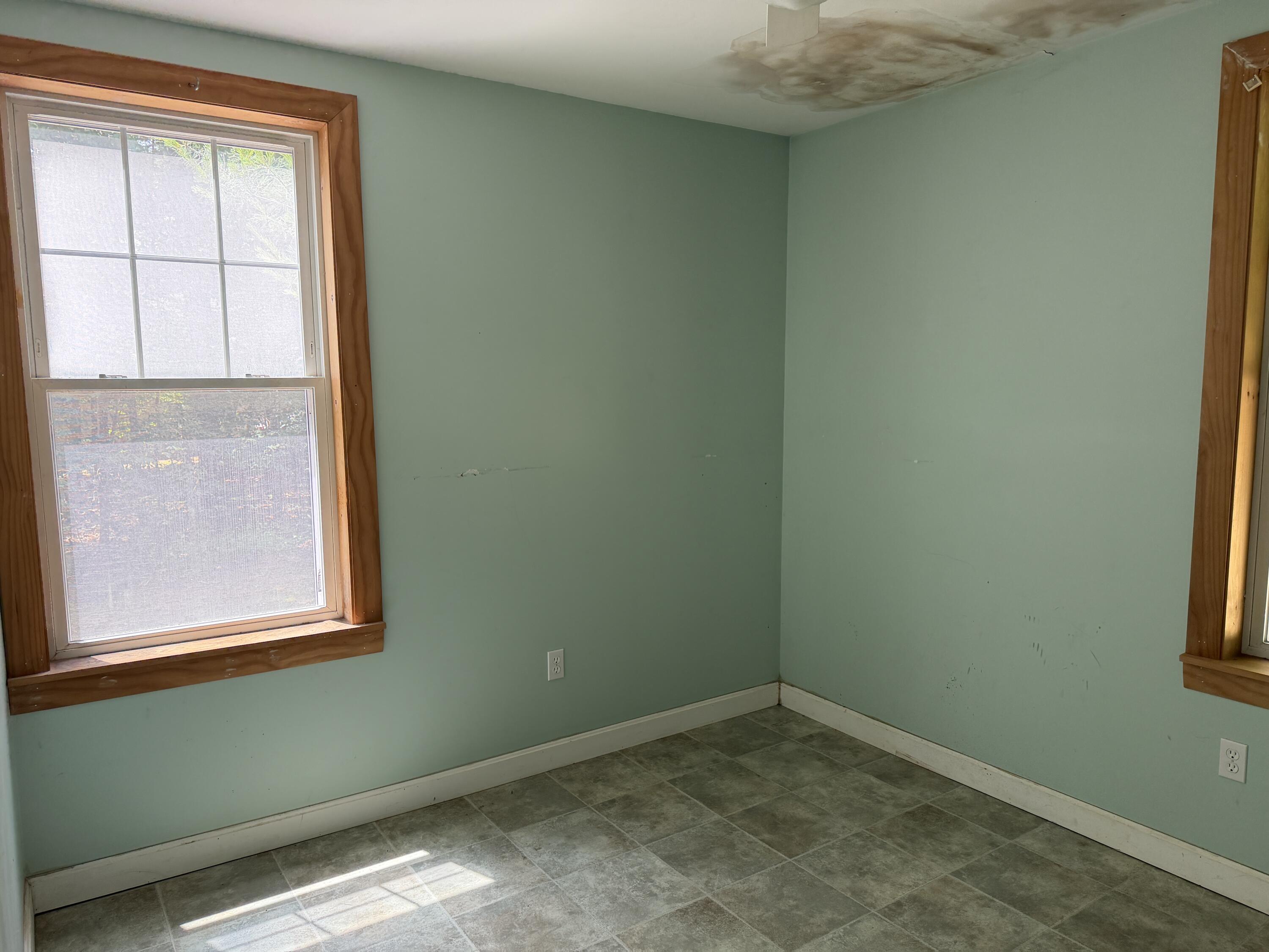 14 Emerson Drive Property Photo 15
