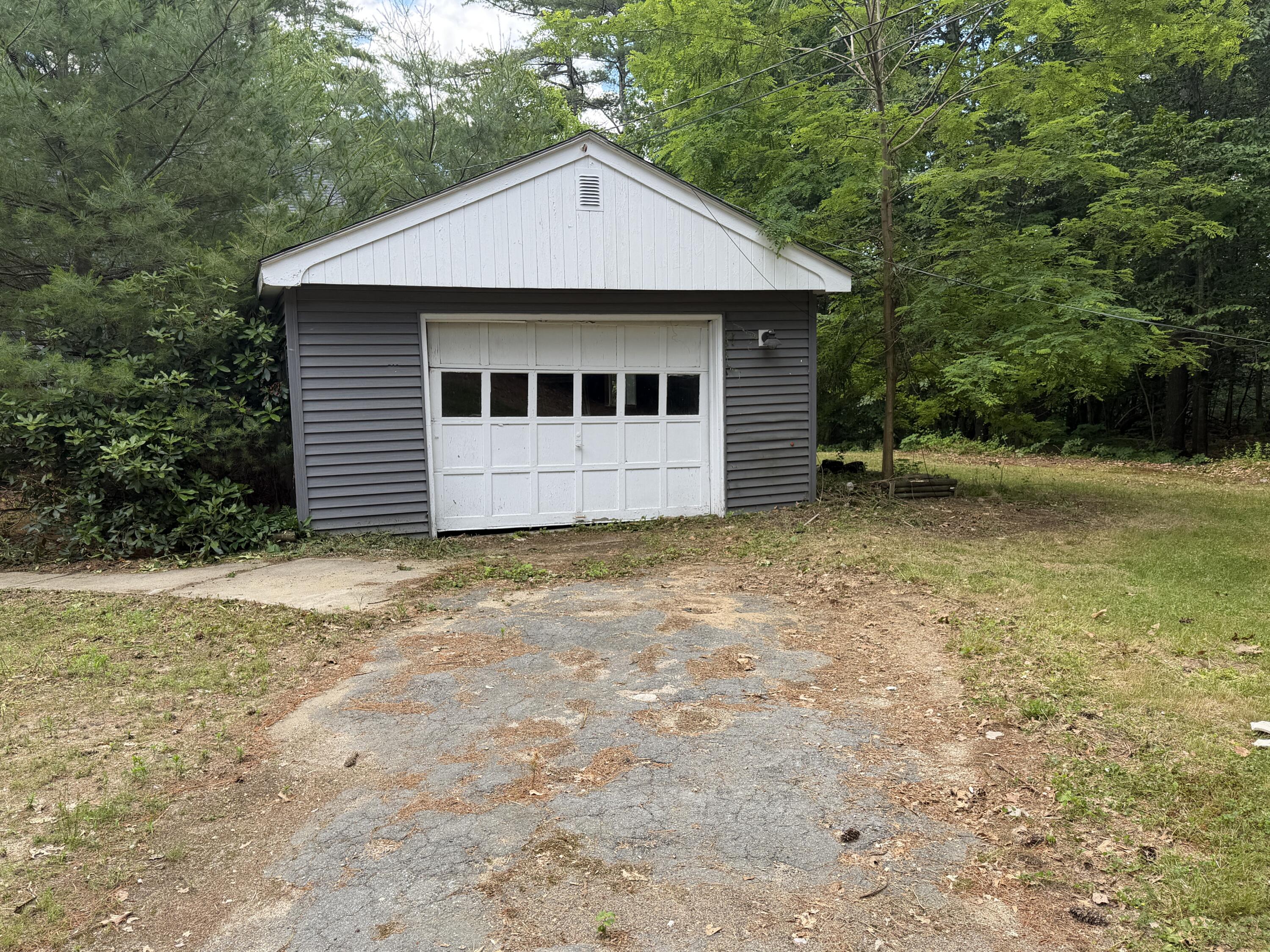 14 Emerson Drive Property Photo 60