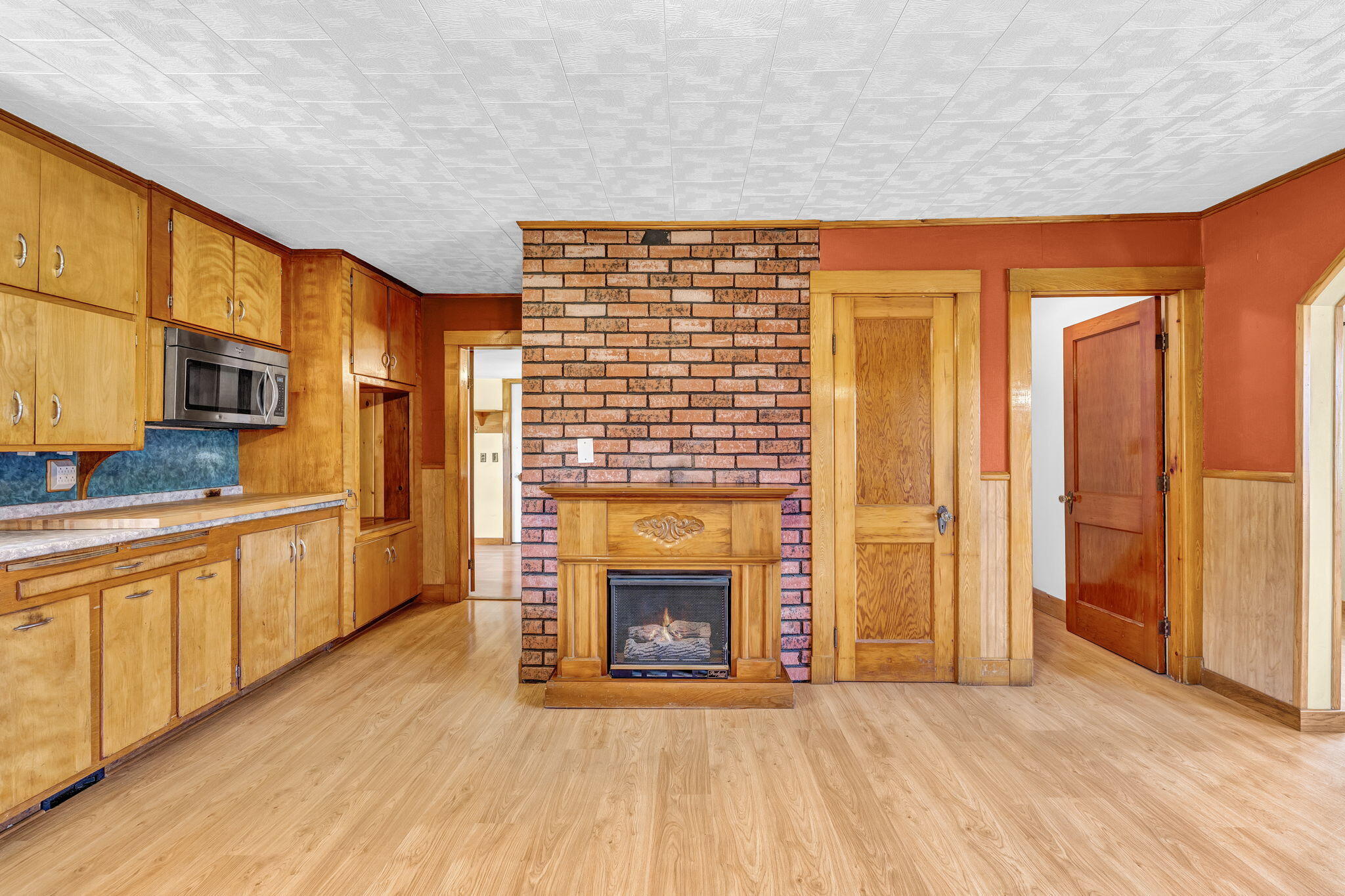 383 Benedicta Road Property Photo 7