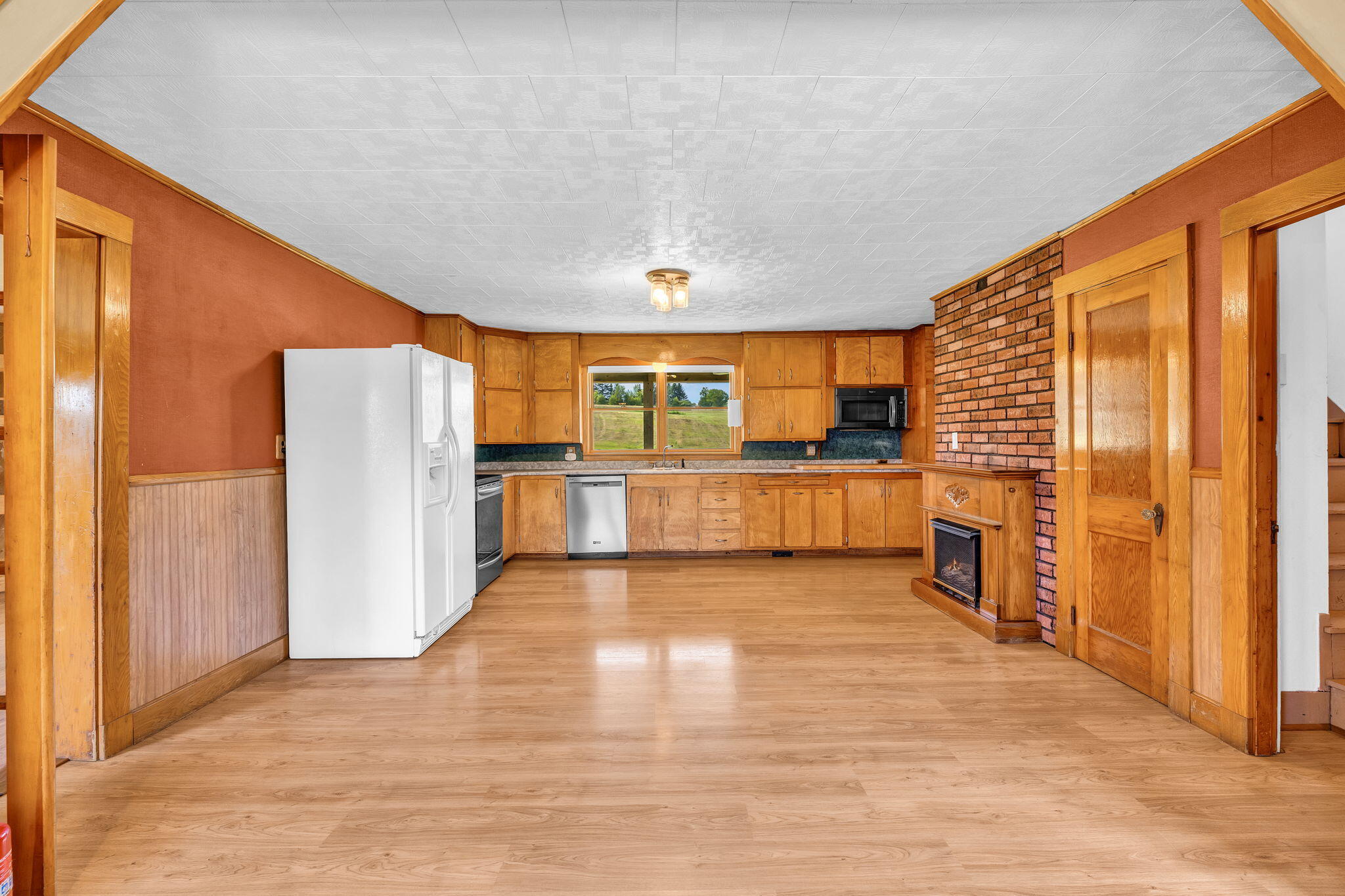 383 Benedicta Road Property Photo 9