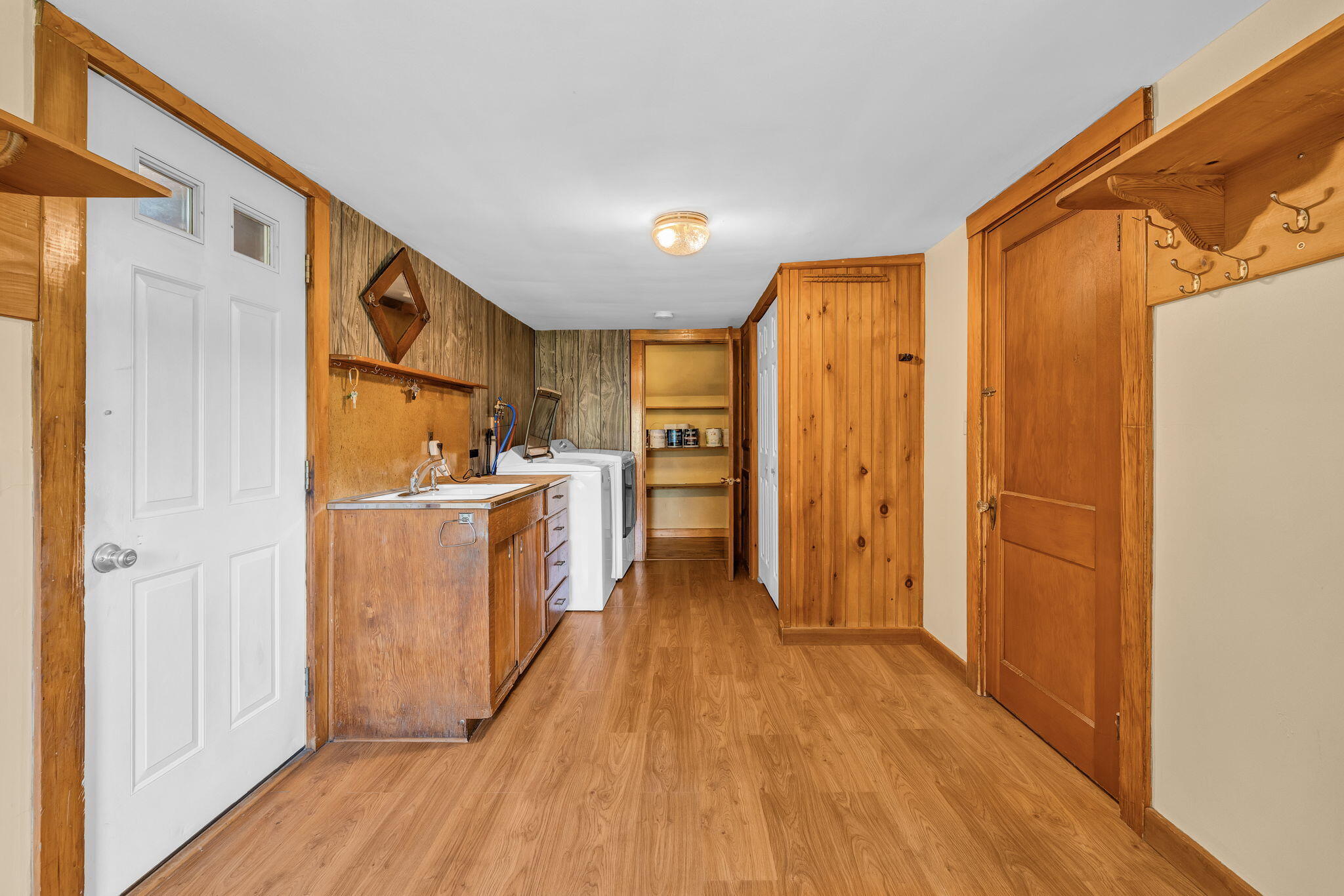 383 Benedicta Road Property Photo 15
