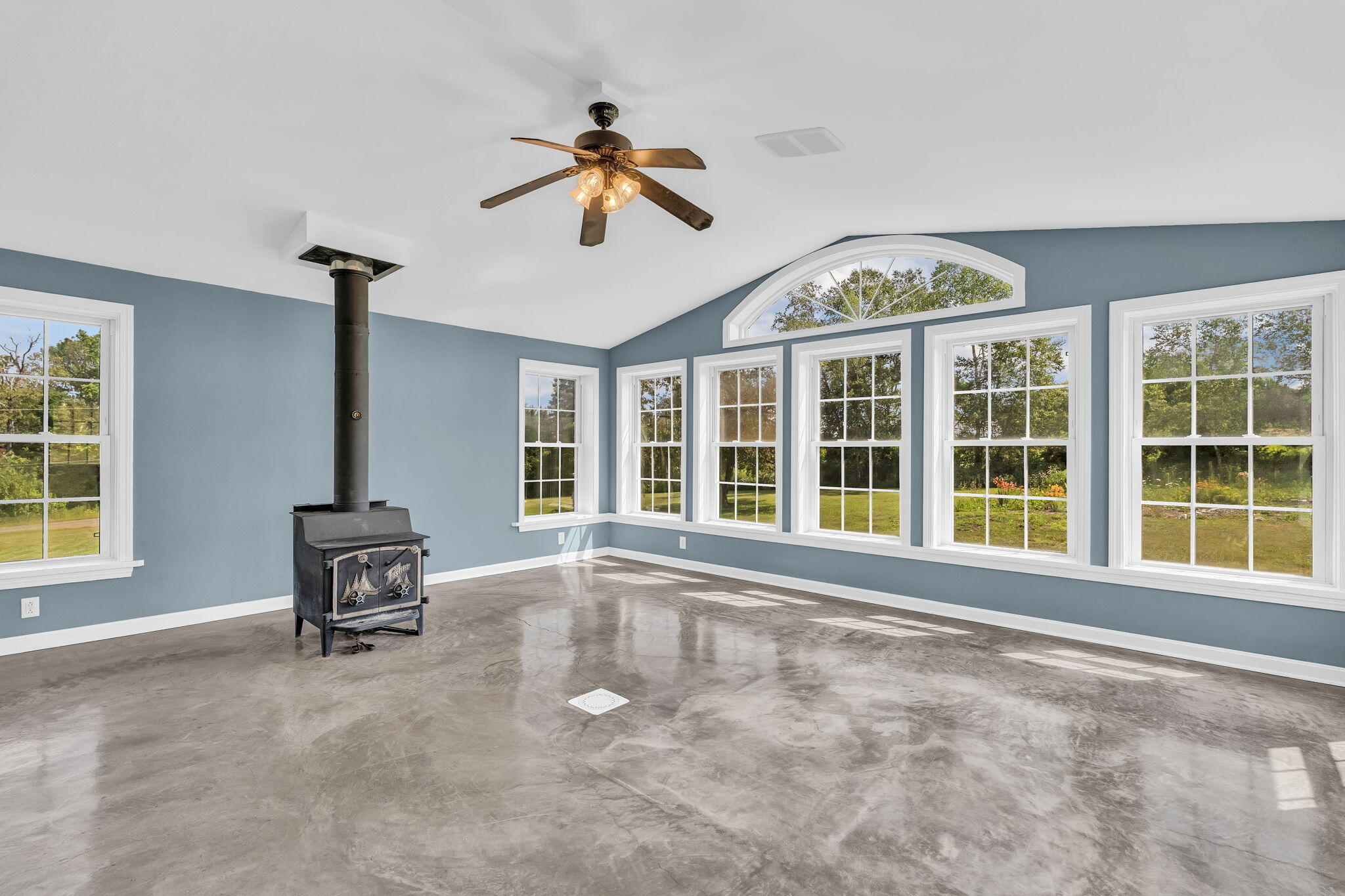 383 Benedicta Road Property Photo 29