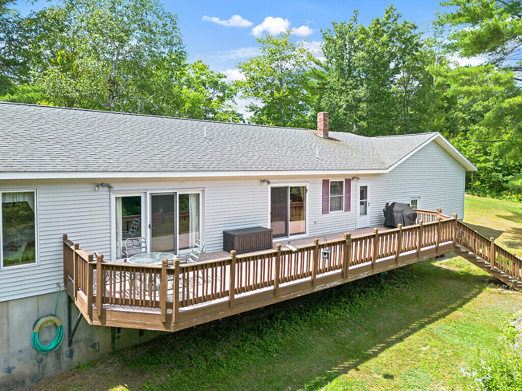 26 S Reynolds Road Property Photo 6