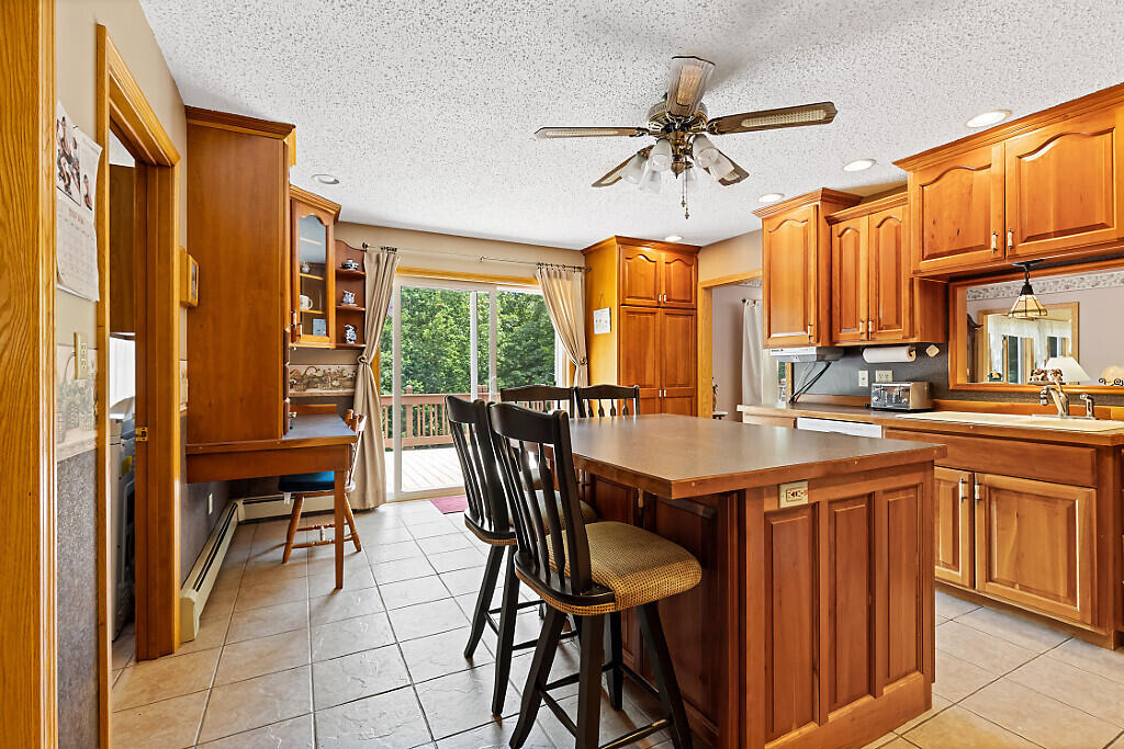 26 S Reynolds Road Property Photo 12