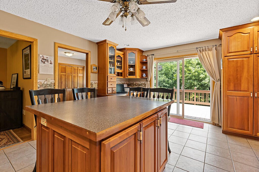 26 S Reynolds Road Property Photo 13