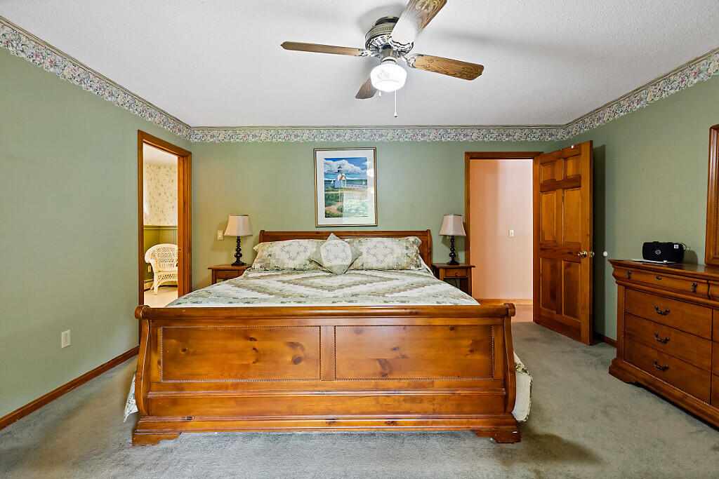 26 S Reynolds Road Property Photo 34