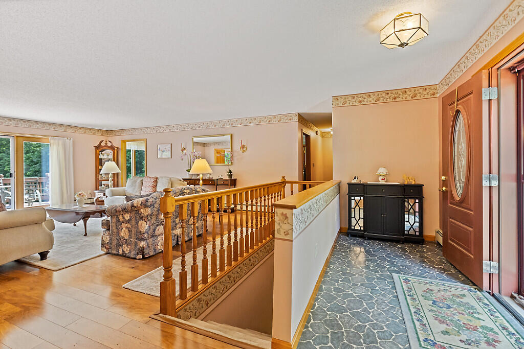 26 S Reynolds Road Property Photo 48