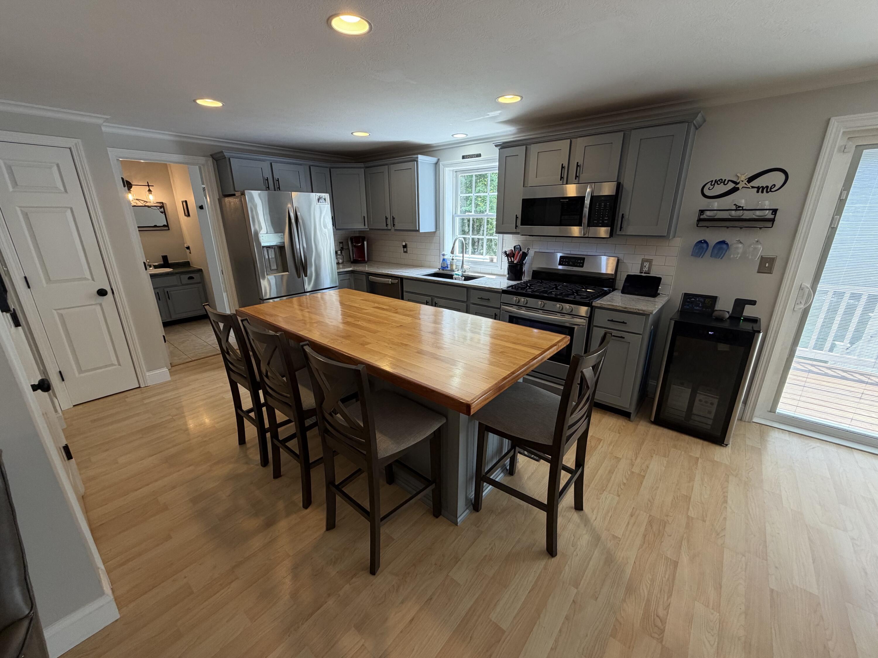 10 Angelwood Road Property Photo 8