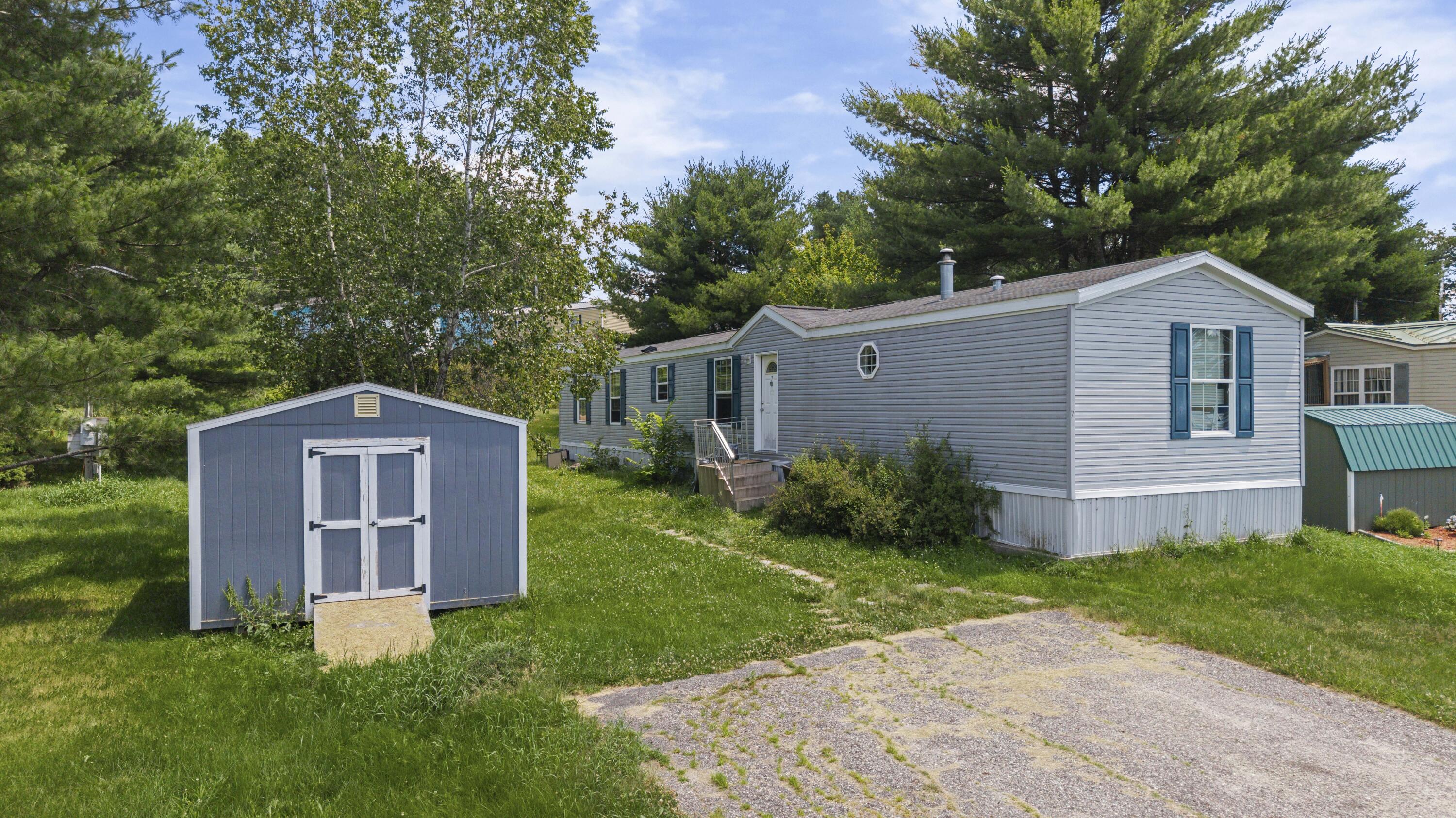 7 Lara Lane Property Photo 1