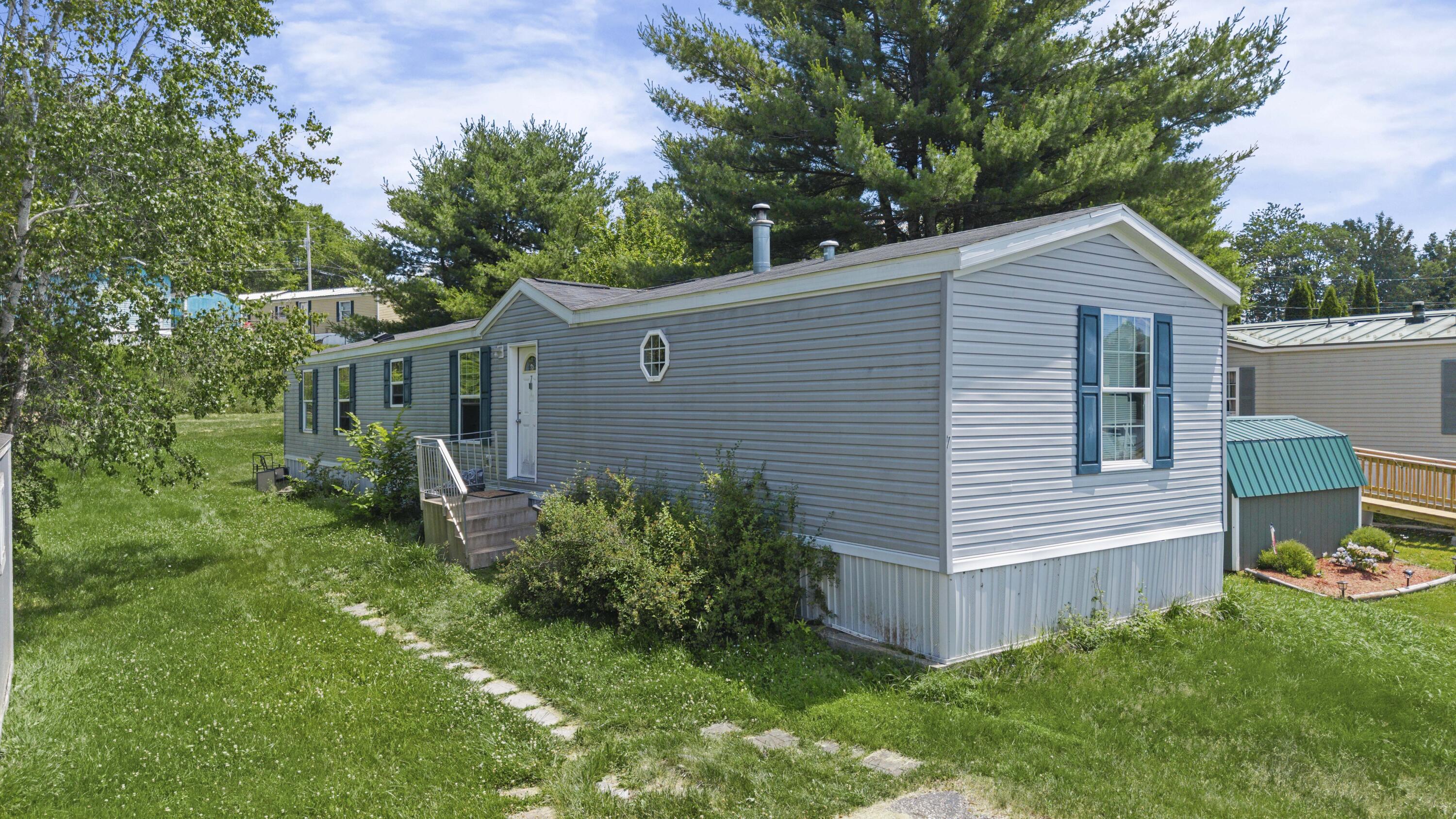 7 Lara Lane Property Photo 2