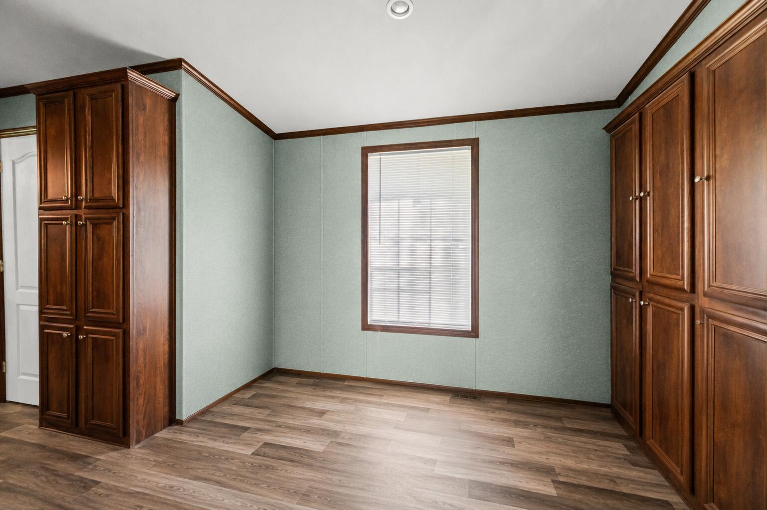 7 Lara Lane Property Photo 4