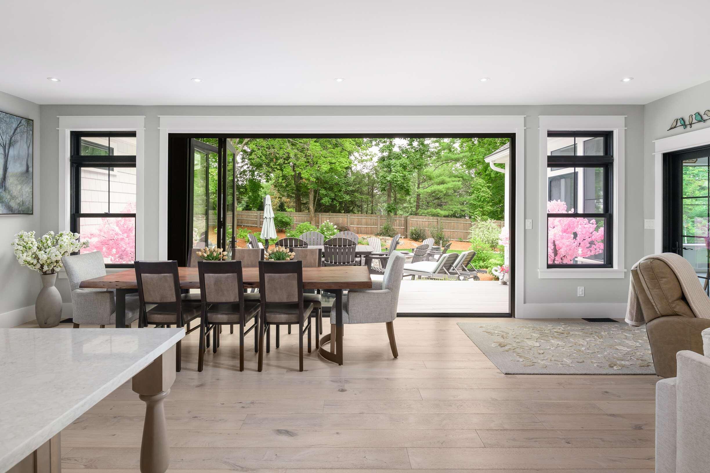 565 York Street Property Photo 10