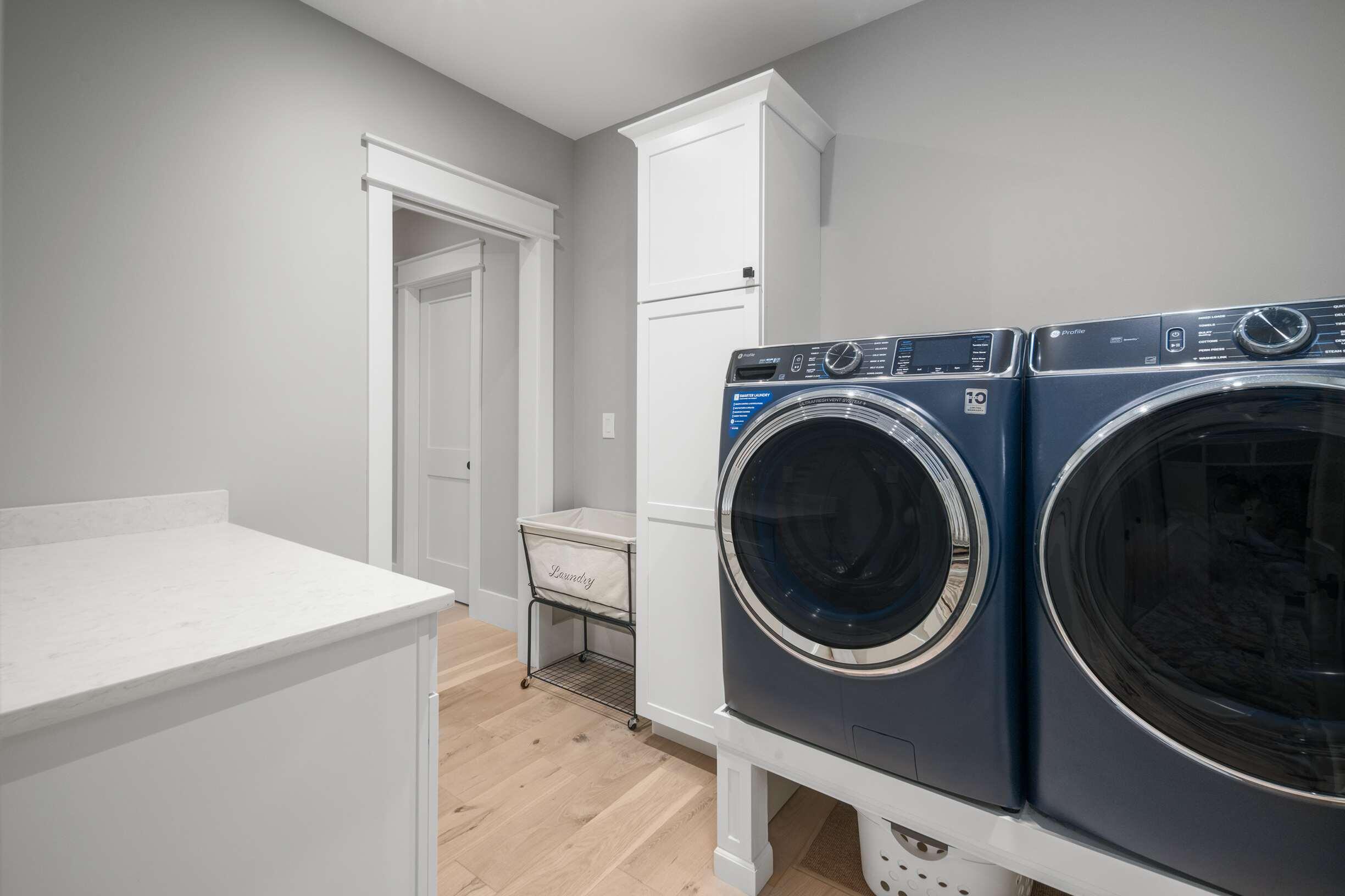 565 York Street Property Photo 25