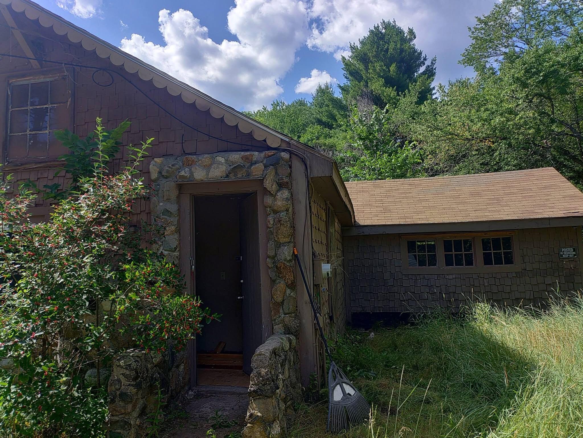 9 Dadmun Drive Property Photo 21