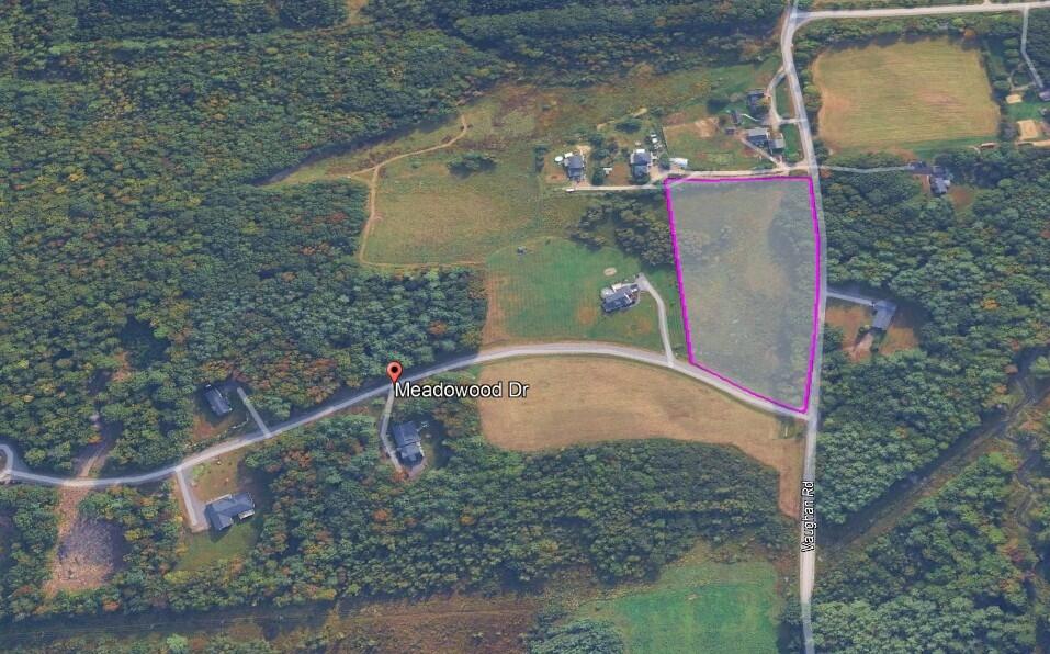 1 Meadowood Drive Property Photo 4