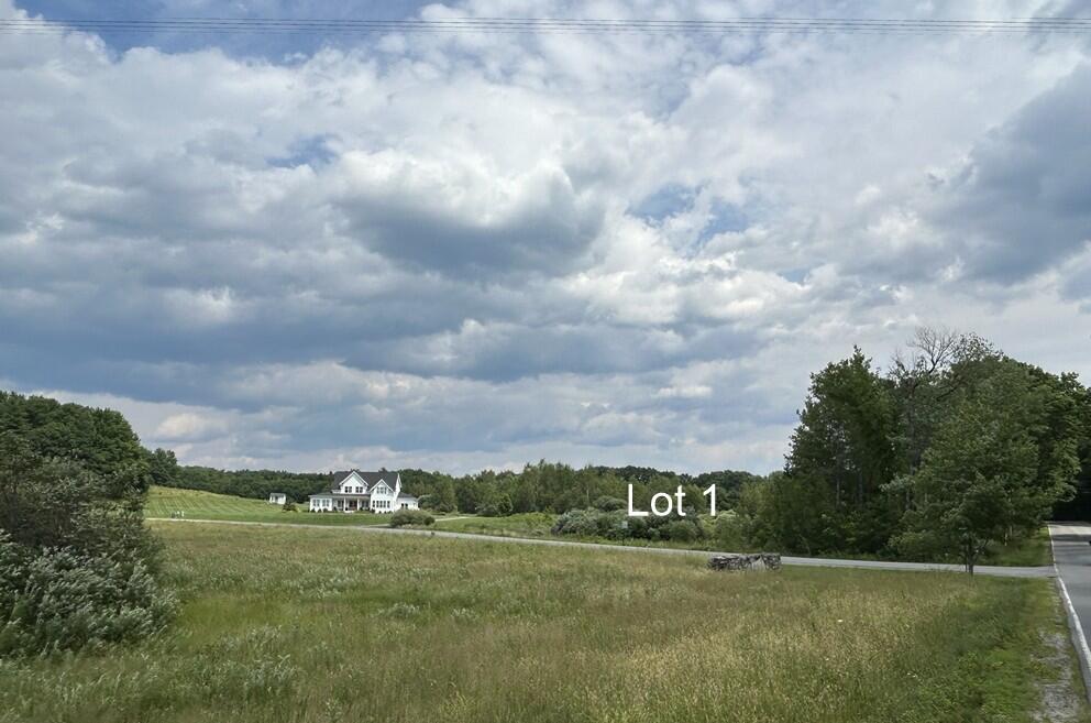 1 Meadowood Drive Property Photo 8