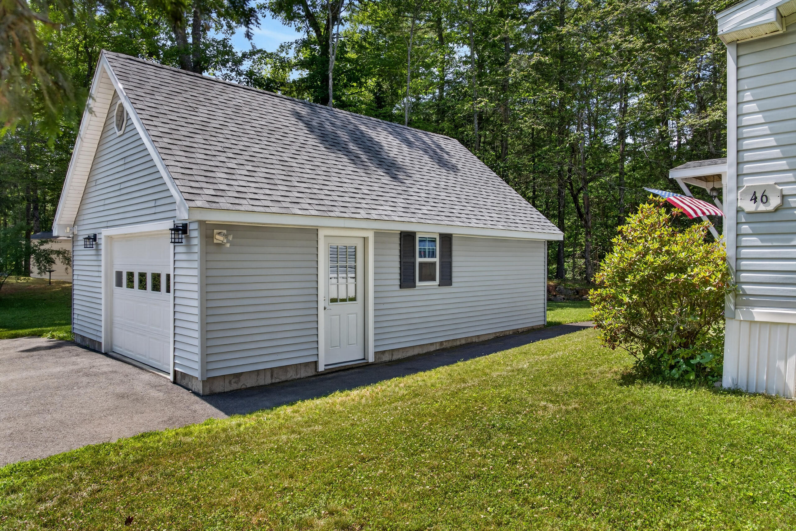 46 Stone Oak Drive Property Photo 3