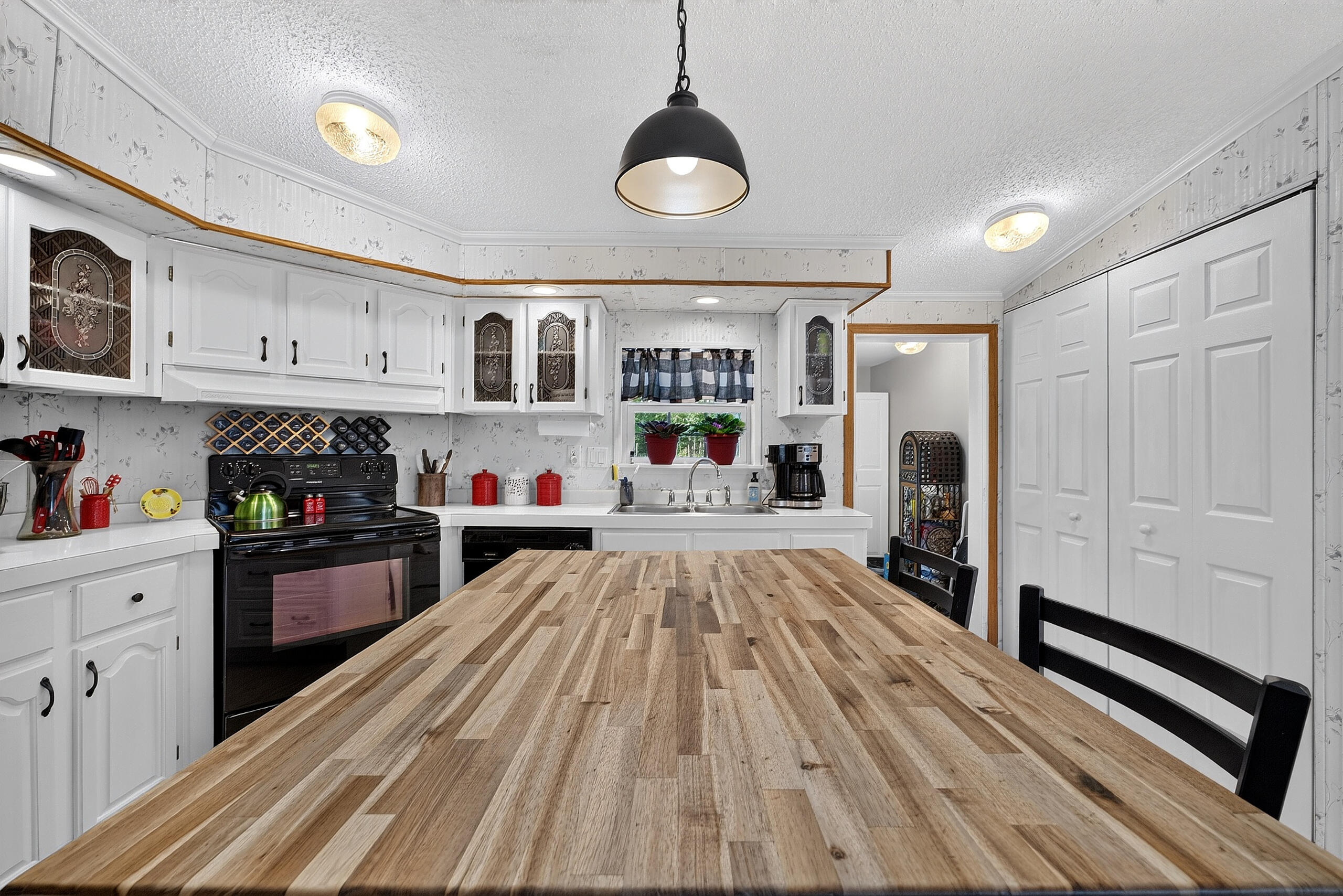 46 Stone Oak Drive Property Photo 14
