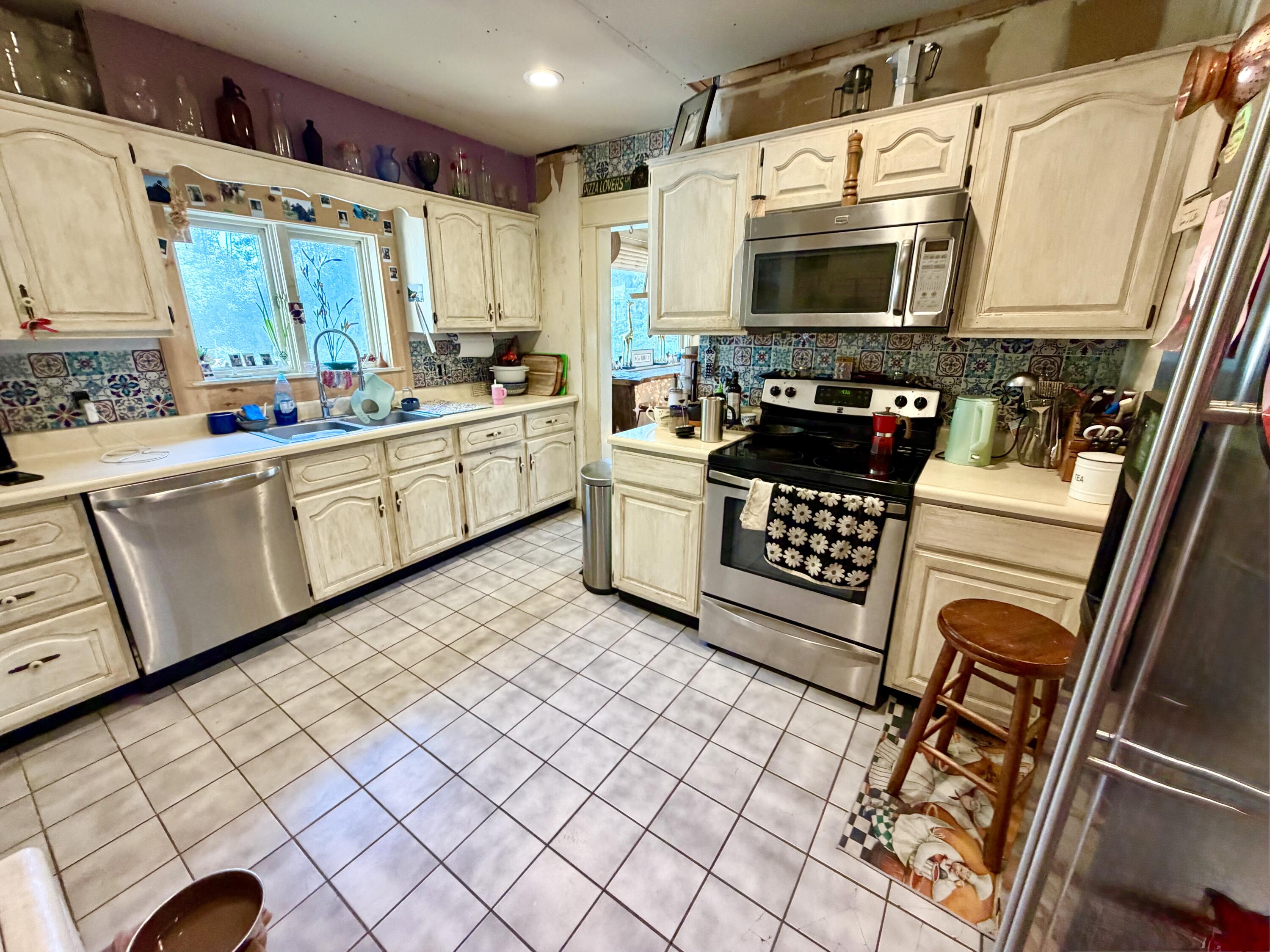 27 High Street Property Photo 58