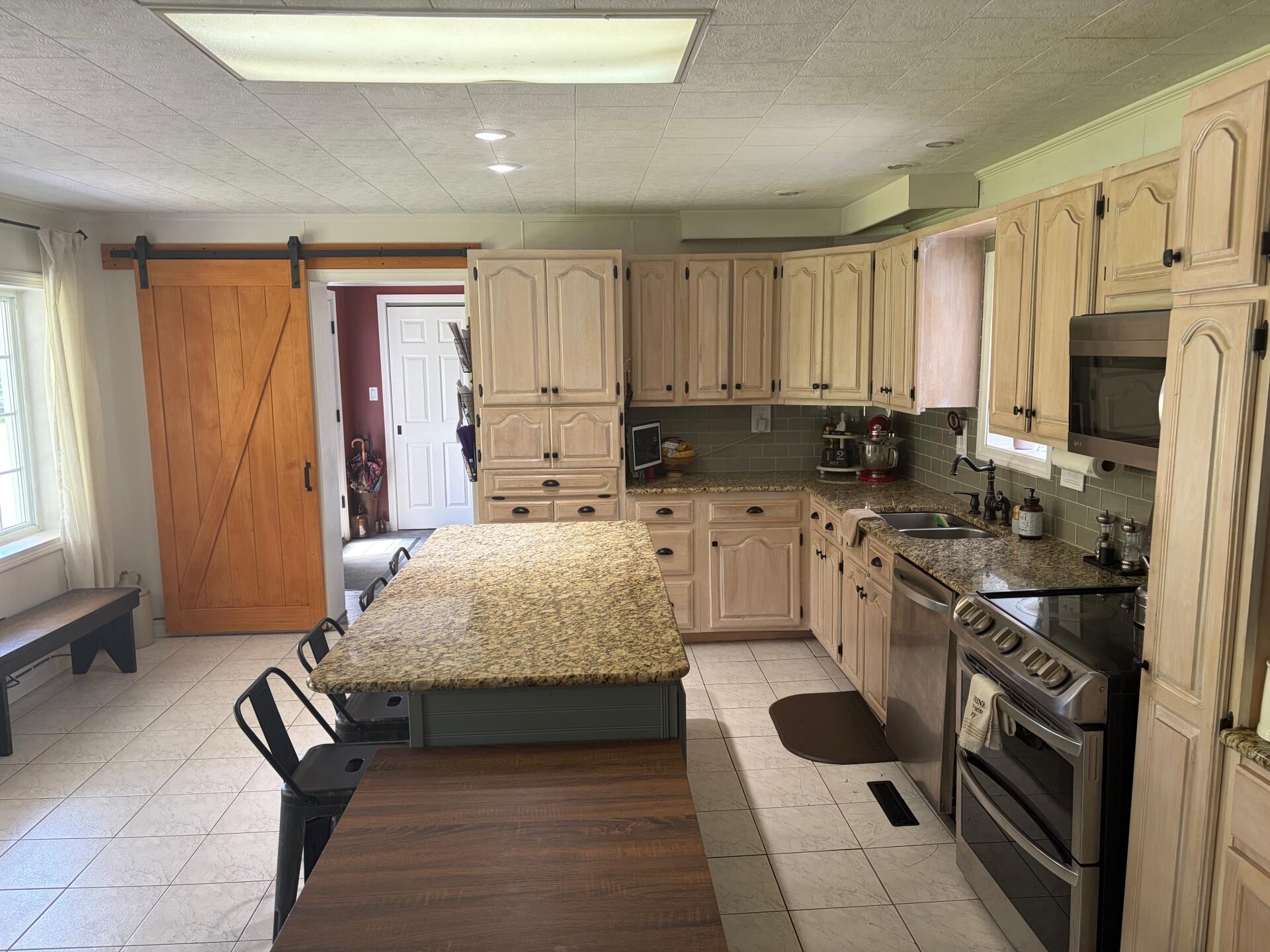 1038 S Perley Brook Road Property Photo 9