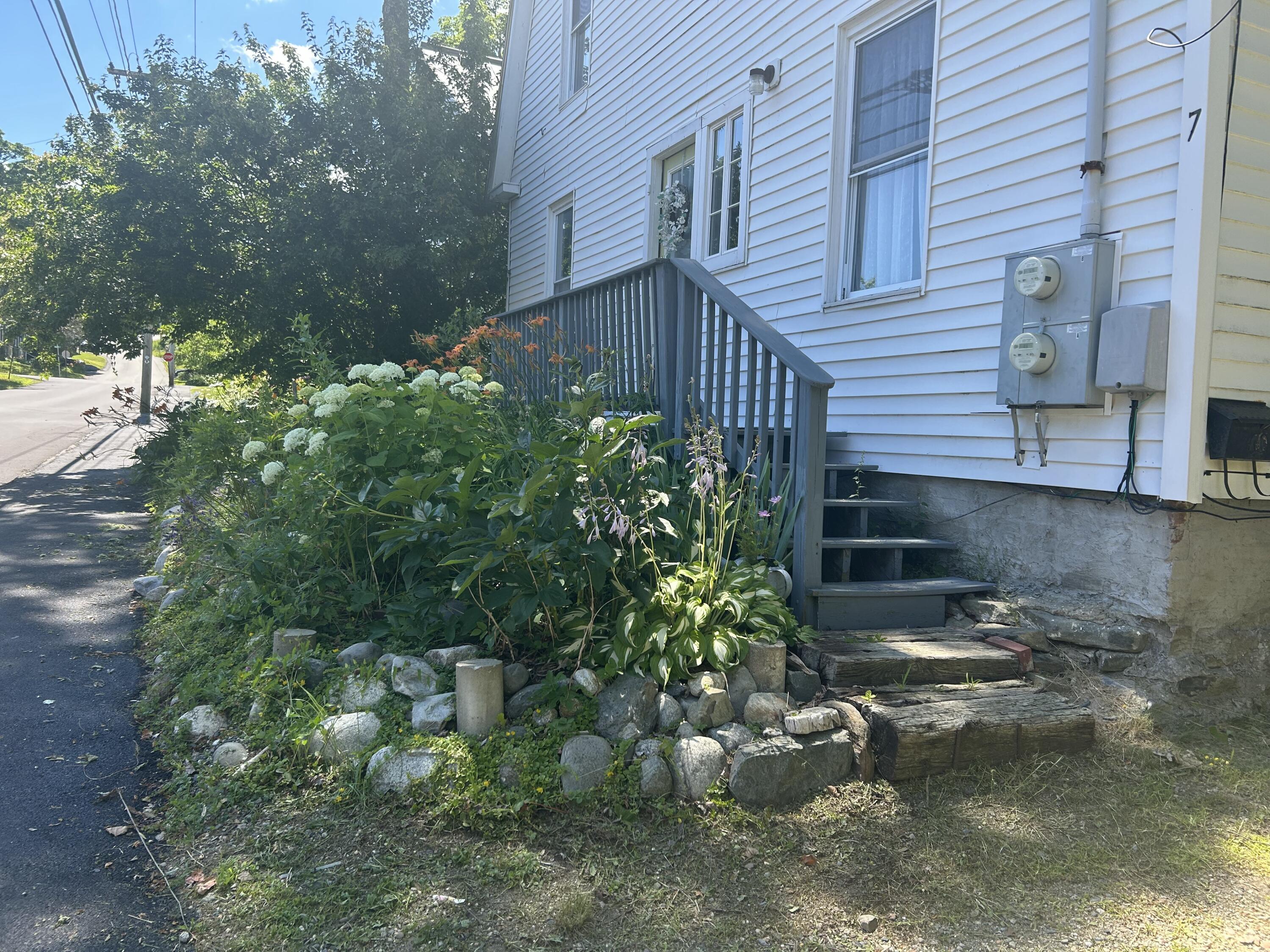 7 Anderson Street Property Photo 2