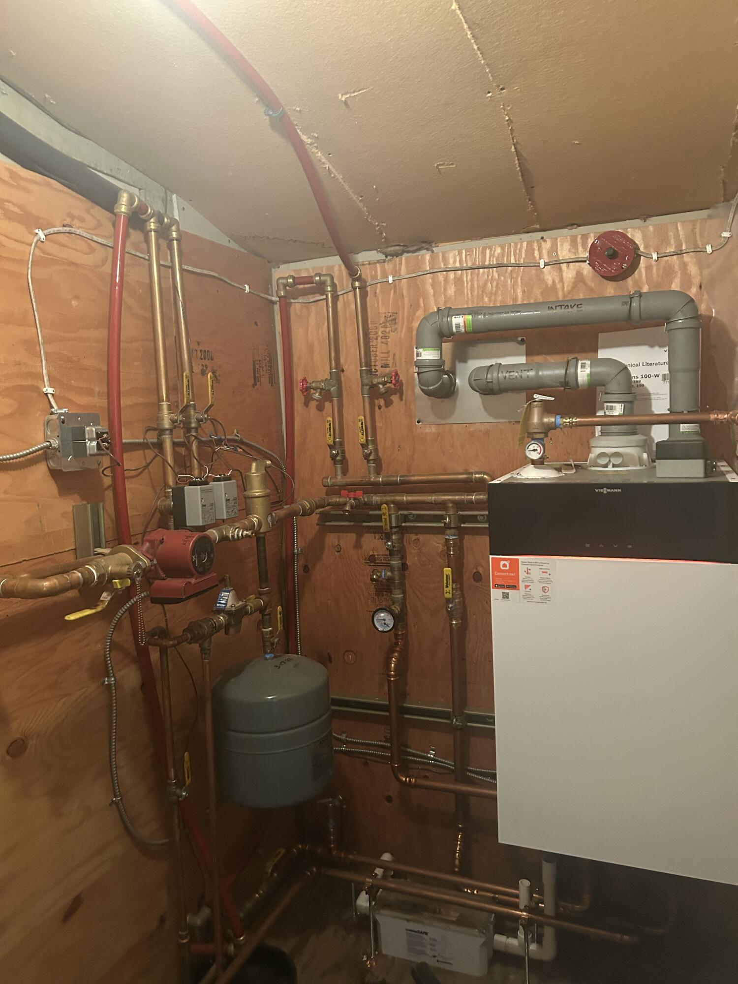 7 Anderson Street Property Photo 11
