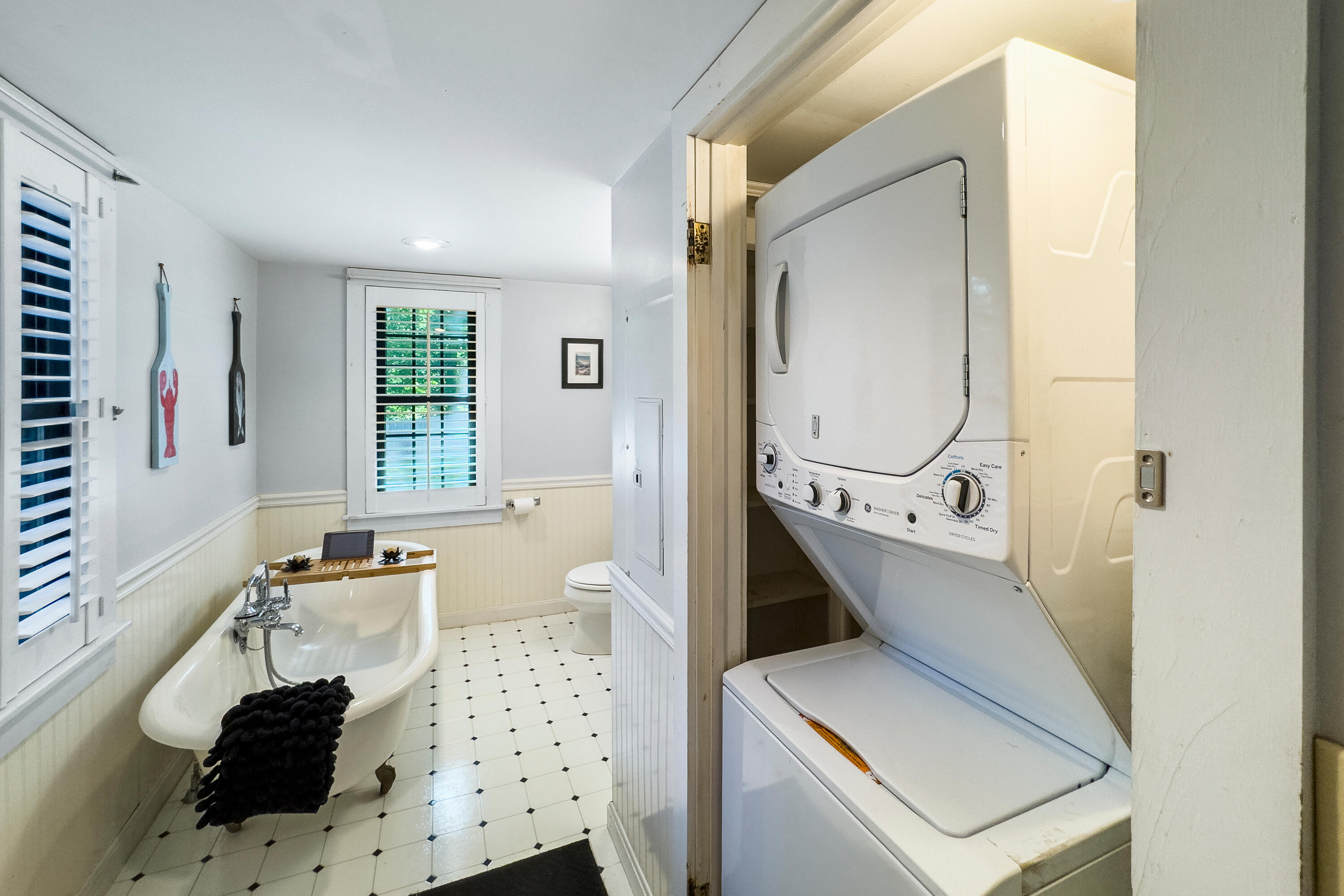 43 Spruce Street Property Photo 16