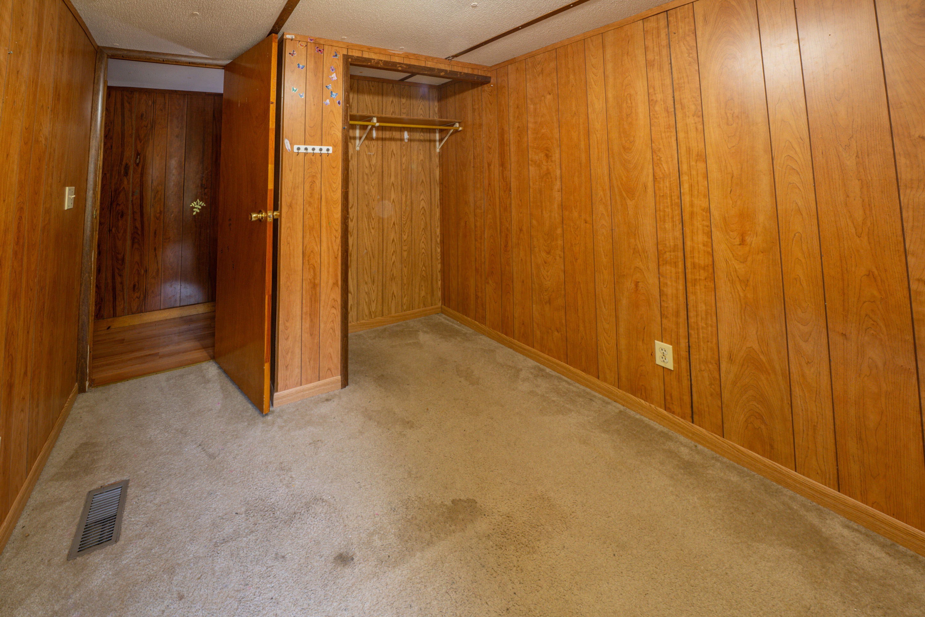 195 Barker Road Property Photo 15