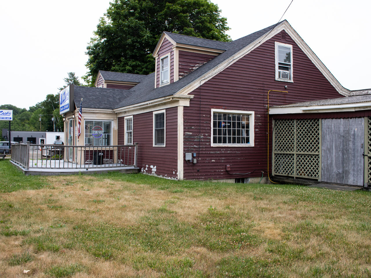 1587 Atlantic Highway Property Photo 2