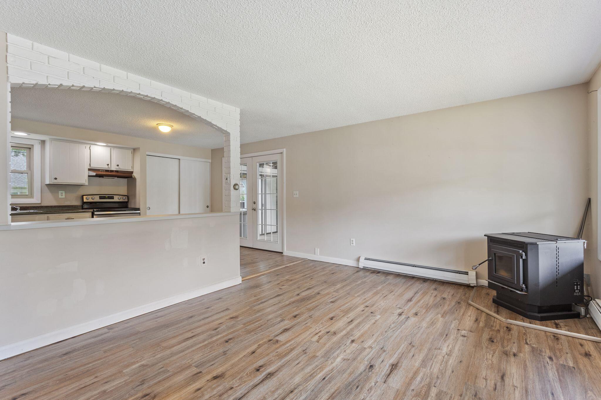 8 Elaine Drive Property Photo 8