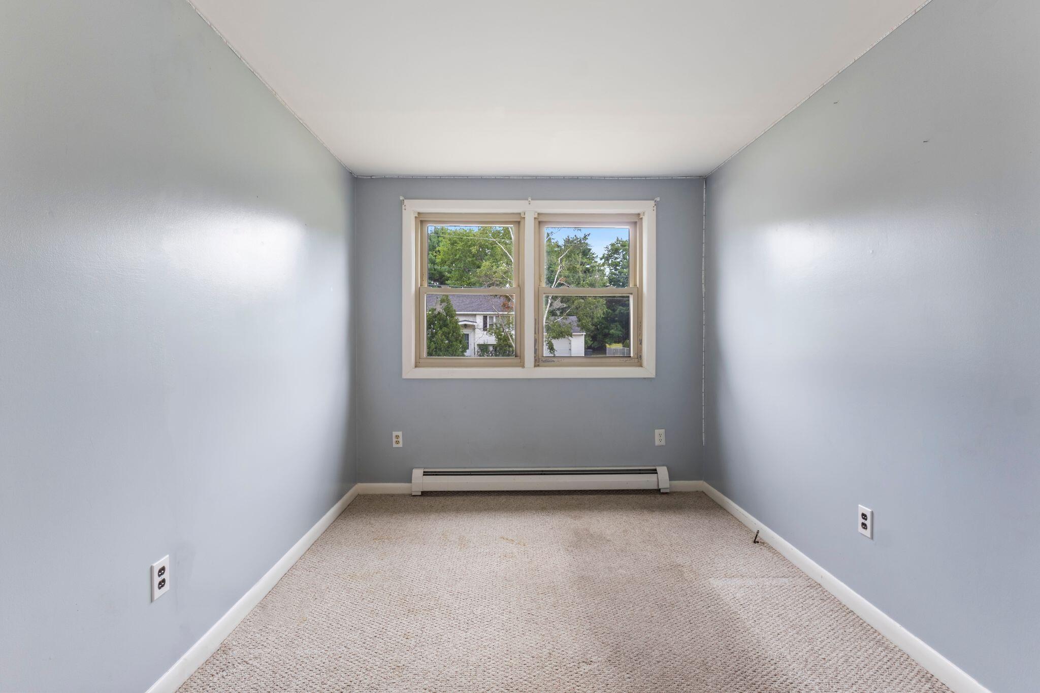 8 Elaine Drive Property Photo 13
