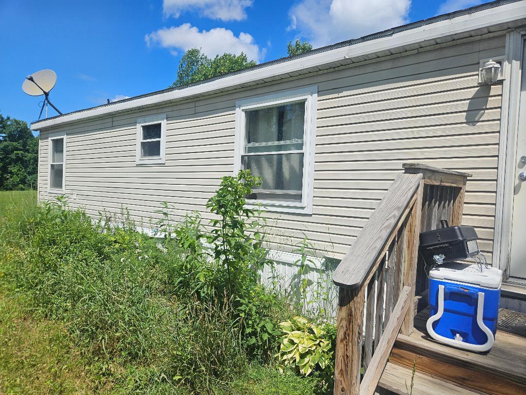 224 Stetson Road Property Photo 2