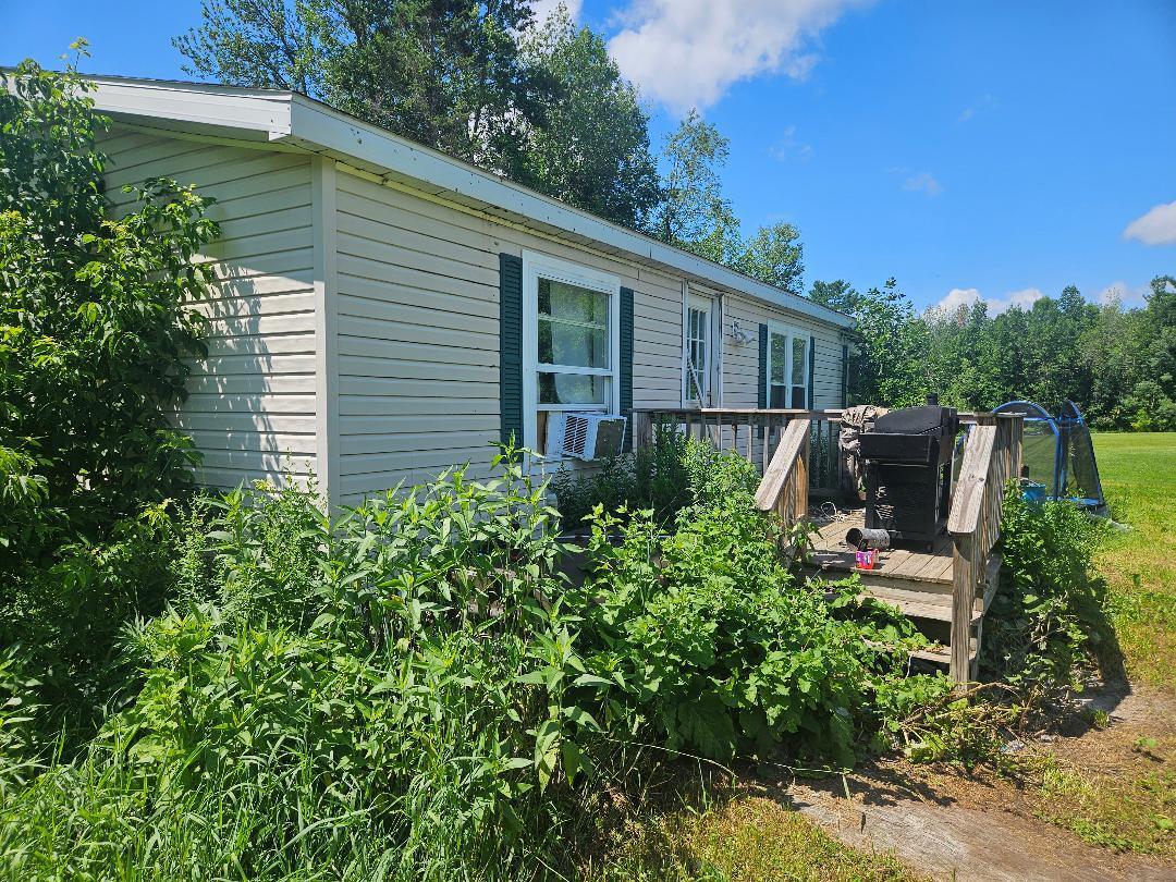 224 Stetson Road Property Photo 4