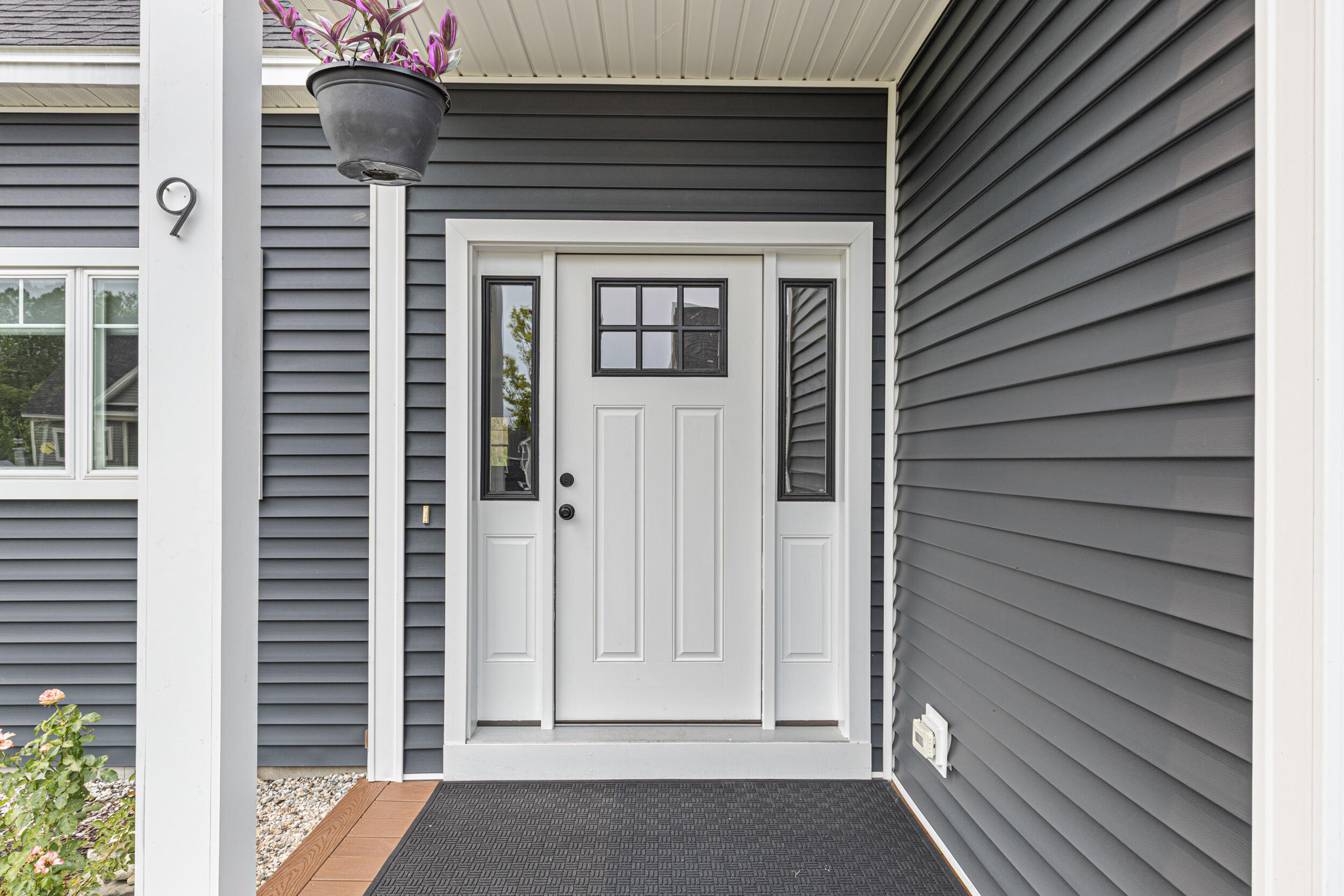 9 Waxwing Lane 48 Property Photo 3