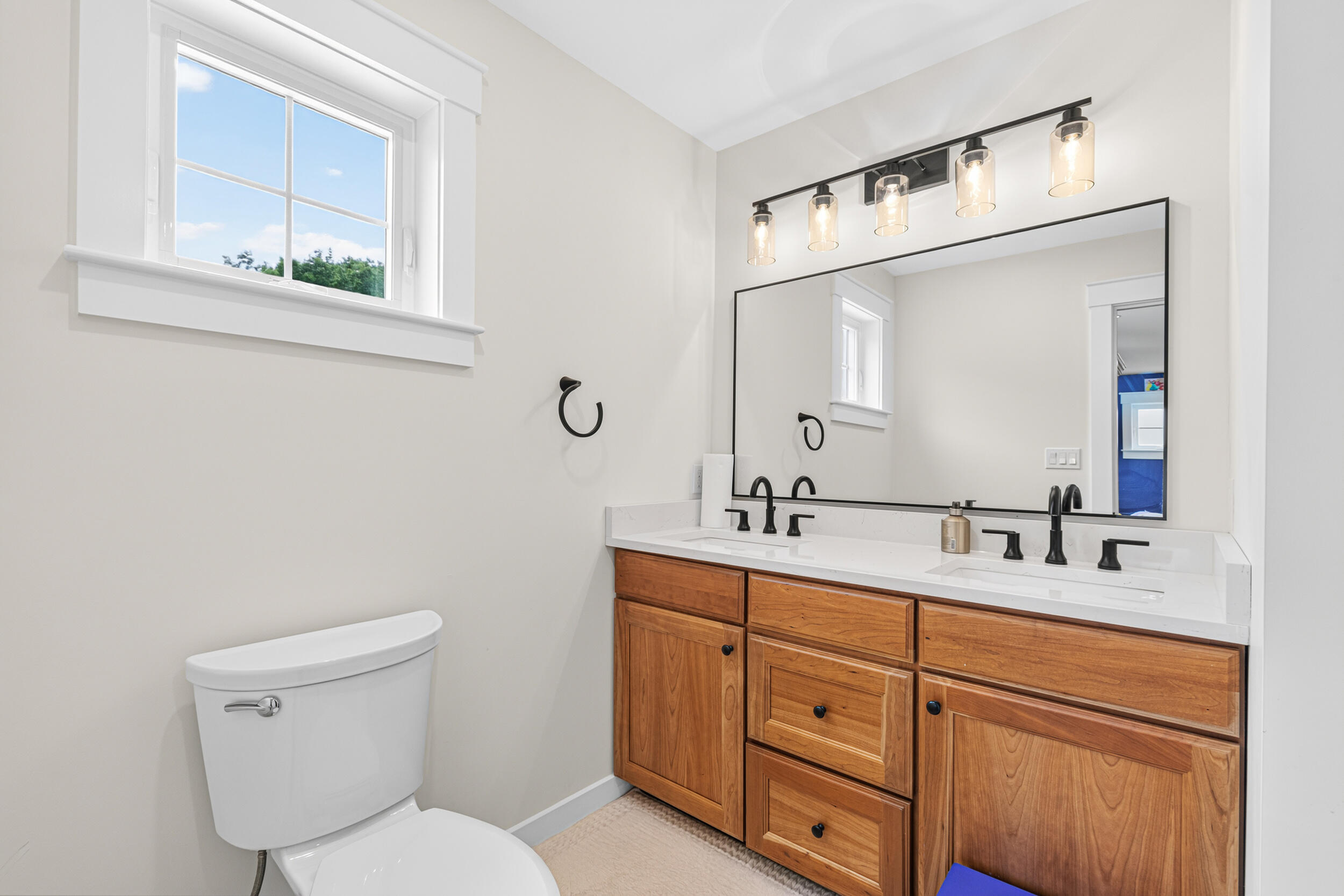 9 Waxwing Lane 48 Property Photo 28