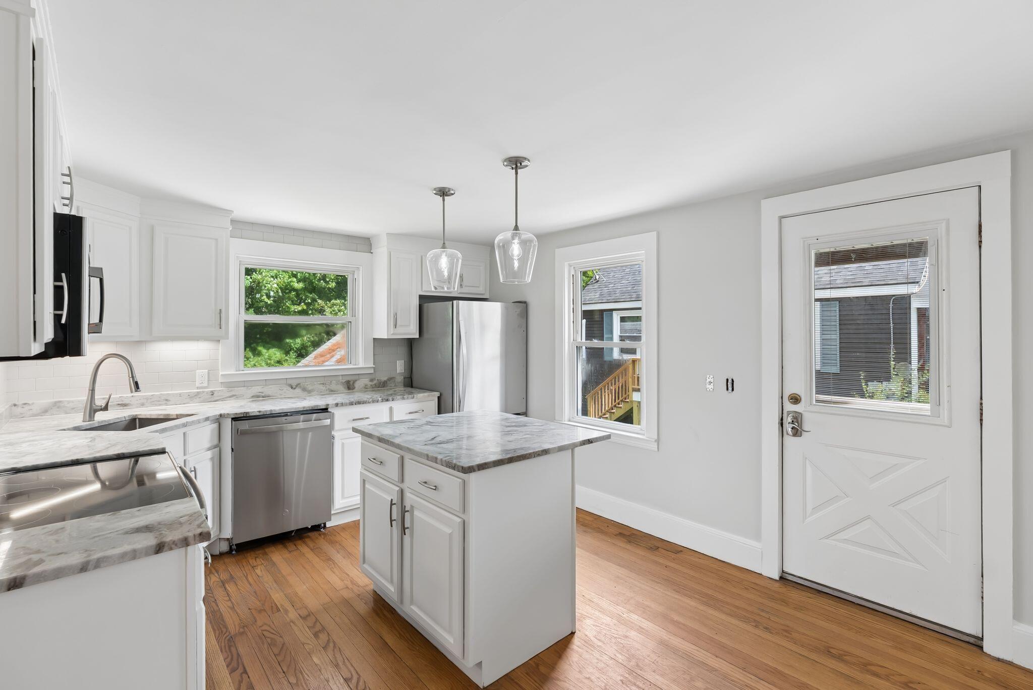 19 Fairlawn Avenue Property Photo 2