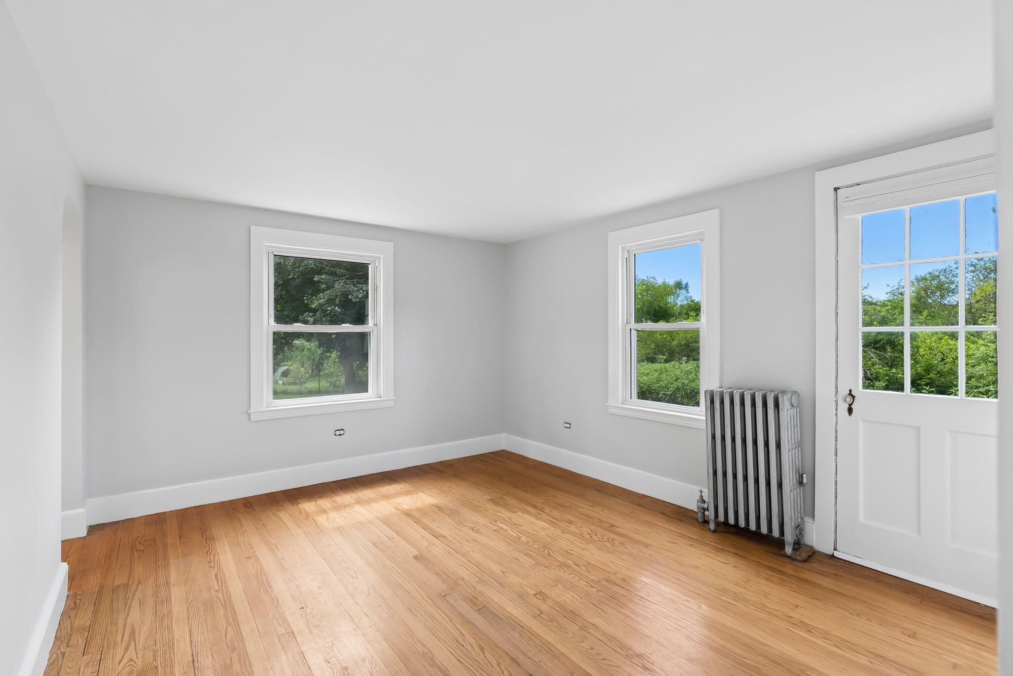 19 Fairlawn Avenue Property Photo 10