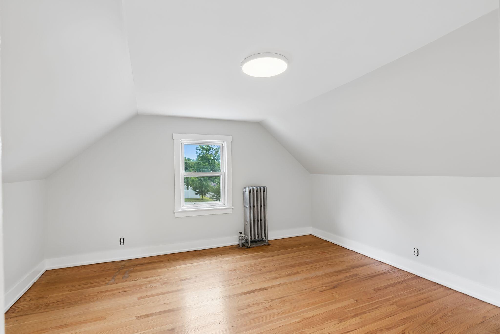 19 Fairlawn Avenue Property Photo 17