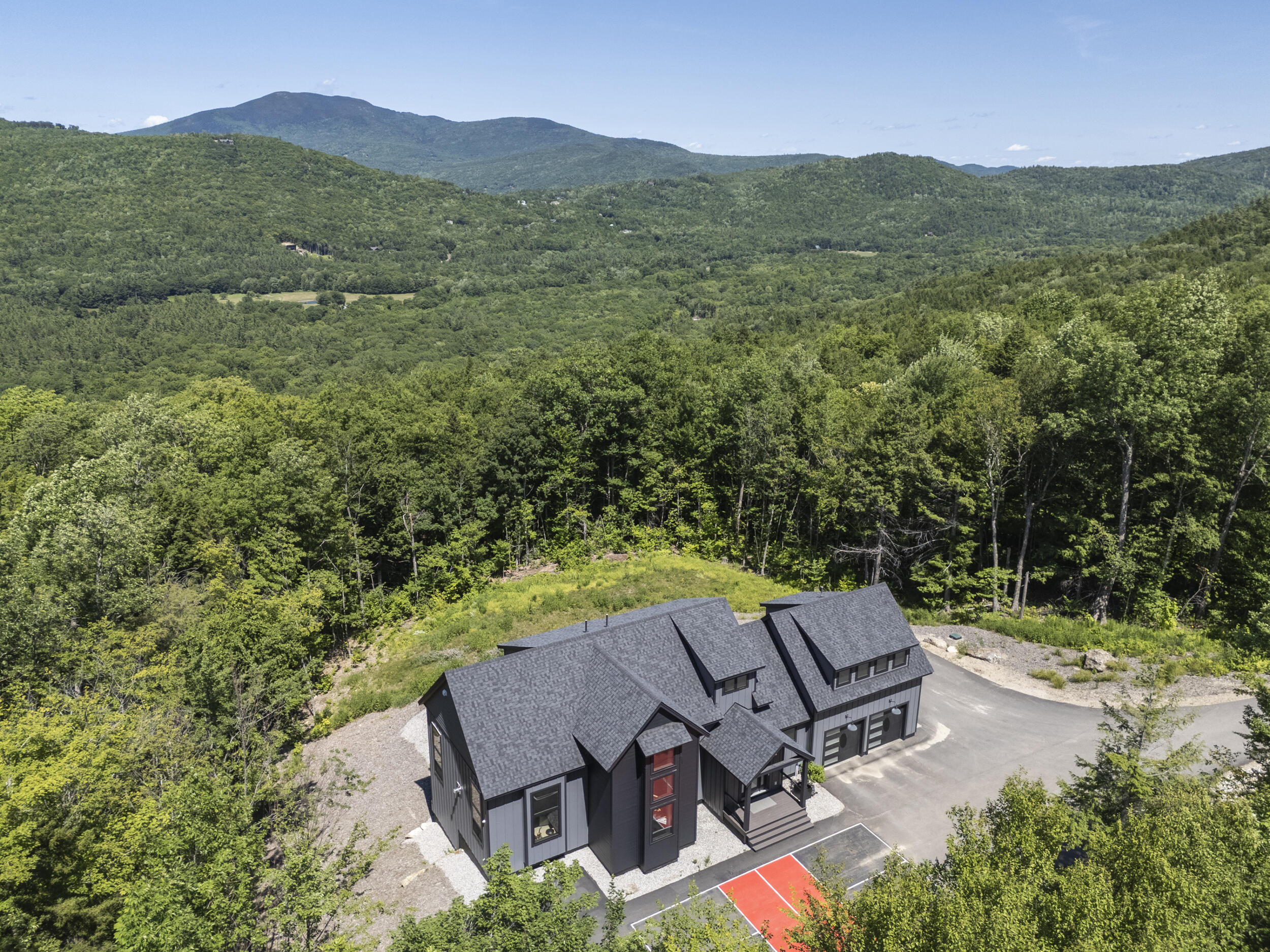 47 Tourmaline Way Property Photo 4