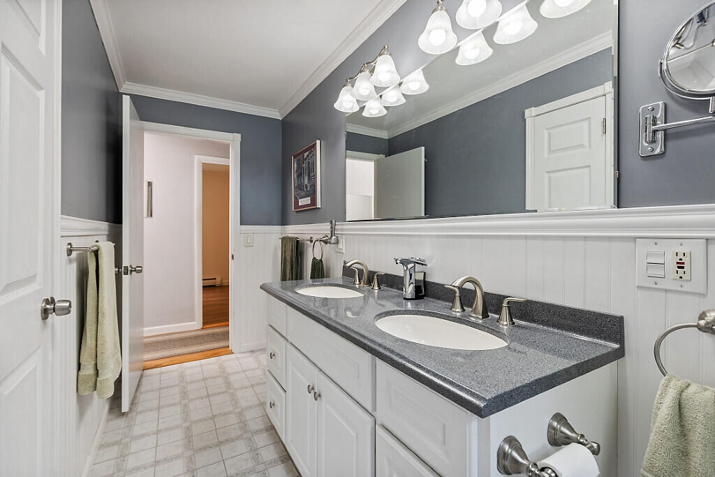 48 Sanford Road Property Photo 22