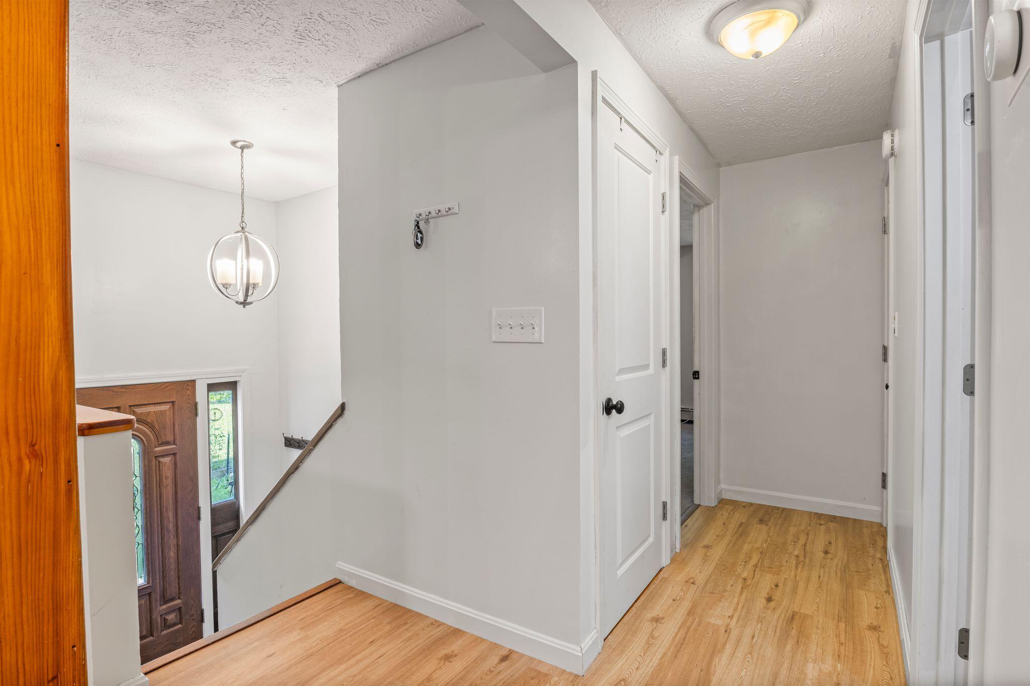 1333 S Waterboro Road Property Photo 4