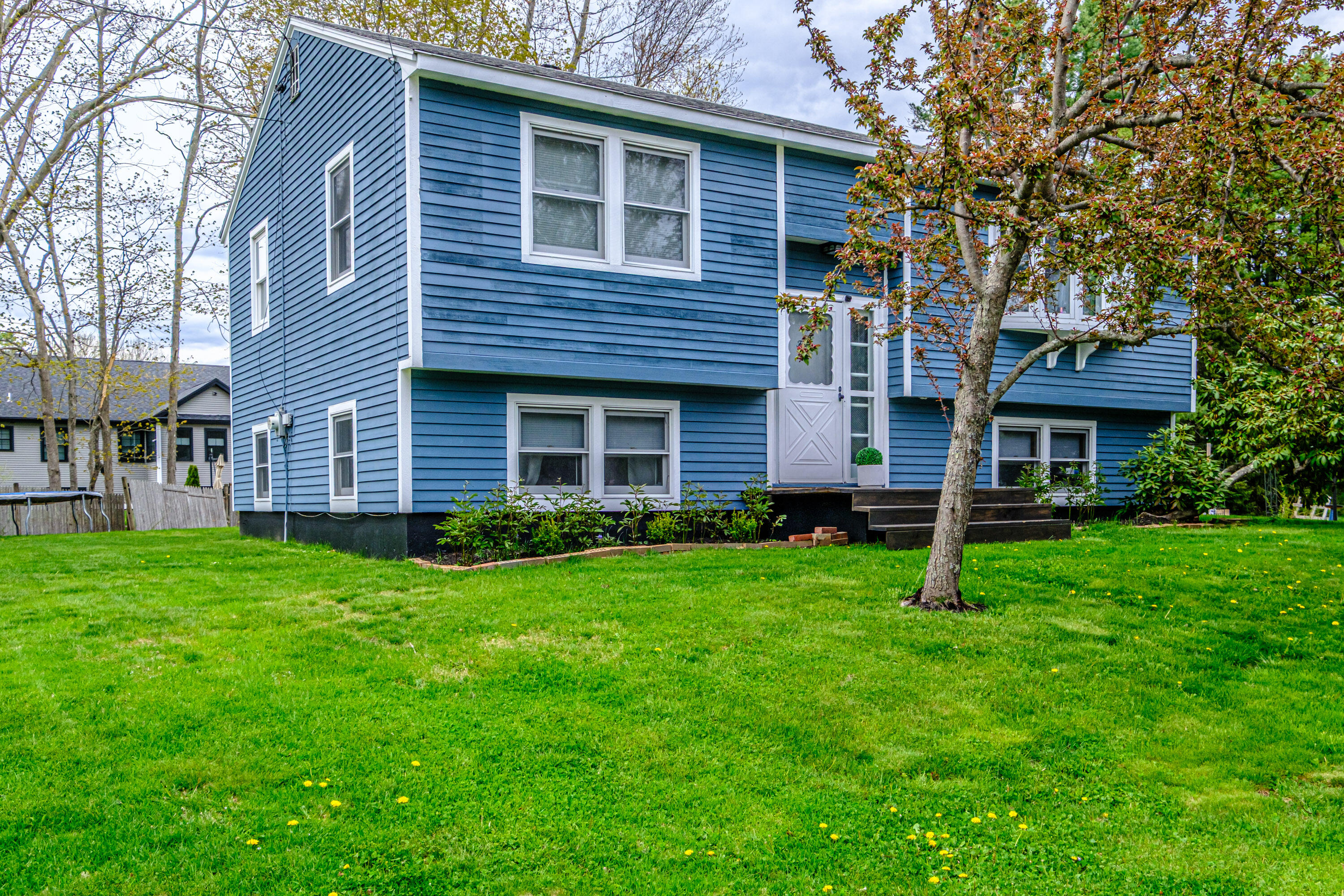 4 Willow Avenue Property Photo 1