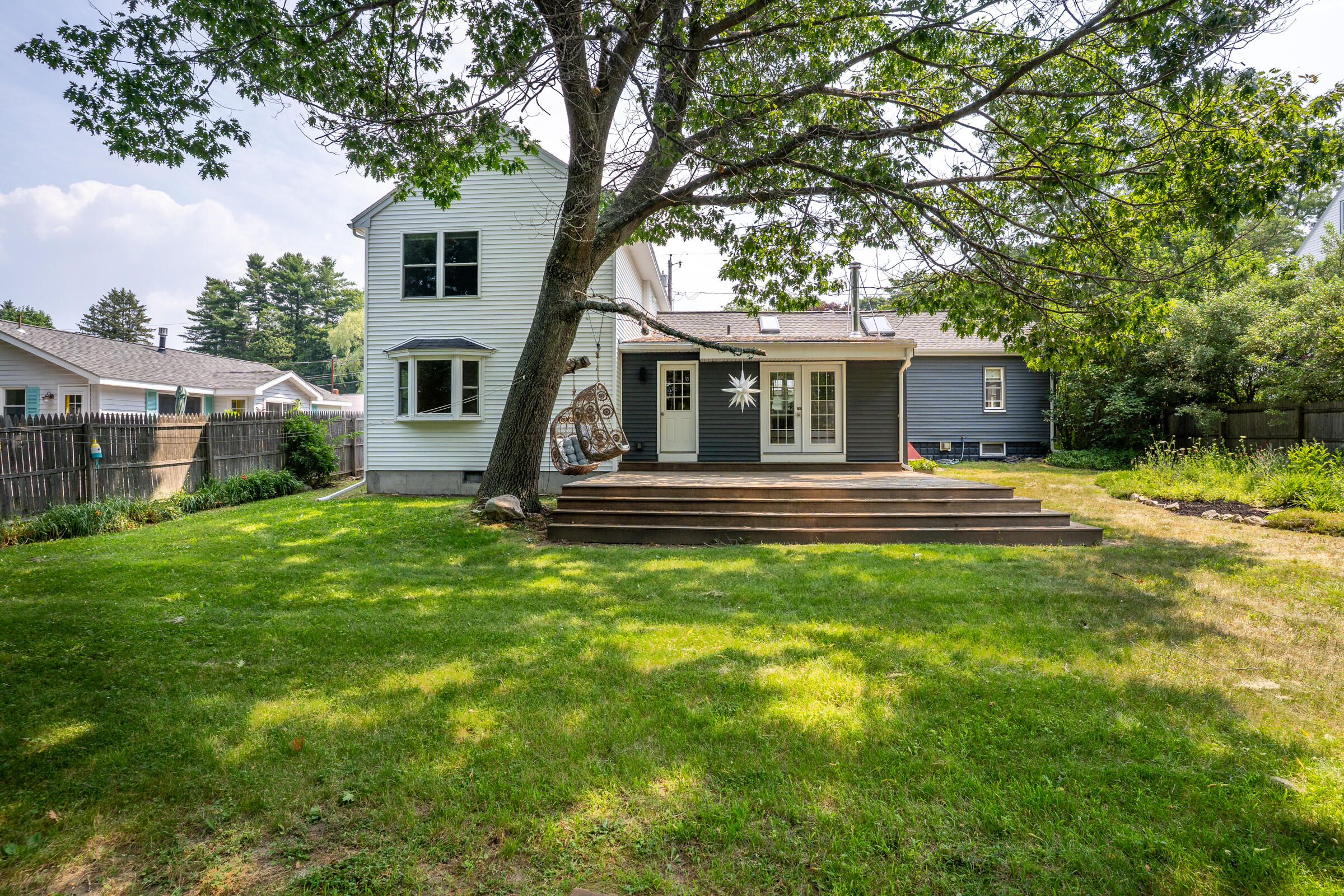 23 Spring Street Property Photo 1