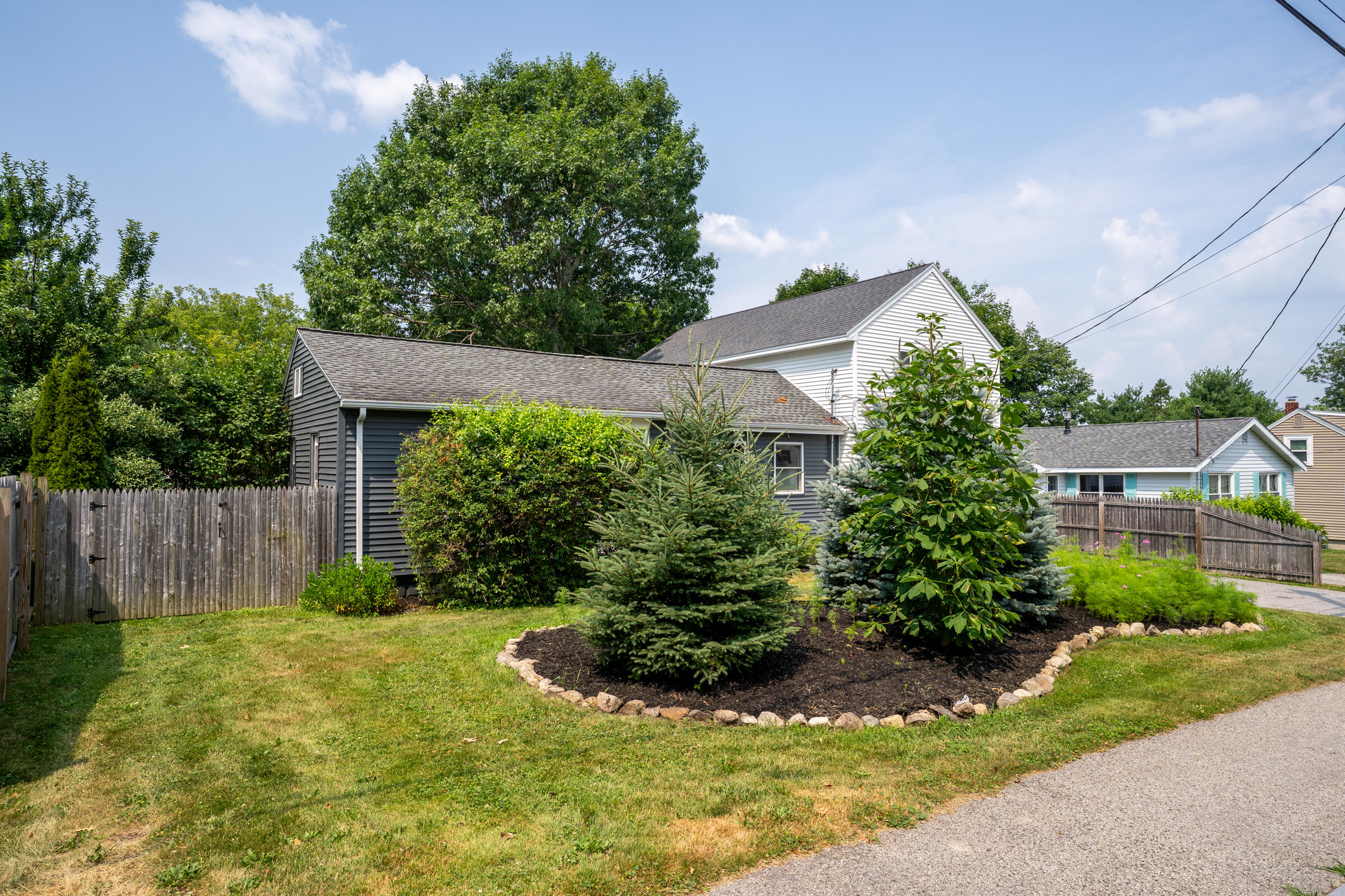23 Spring Street Property Photo 19