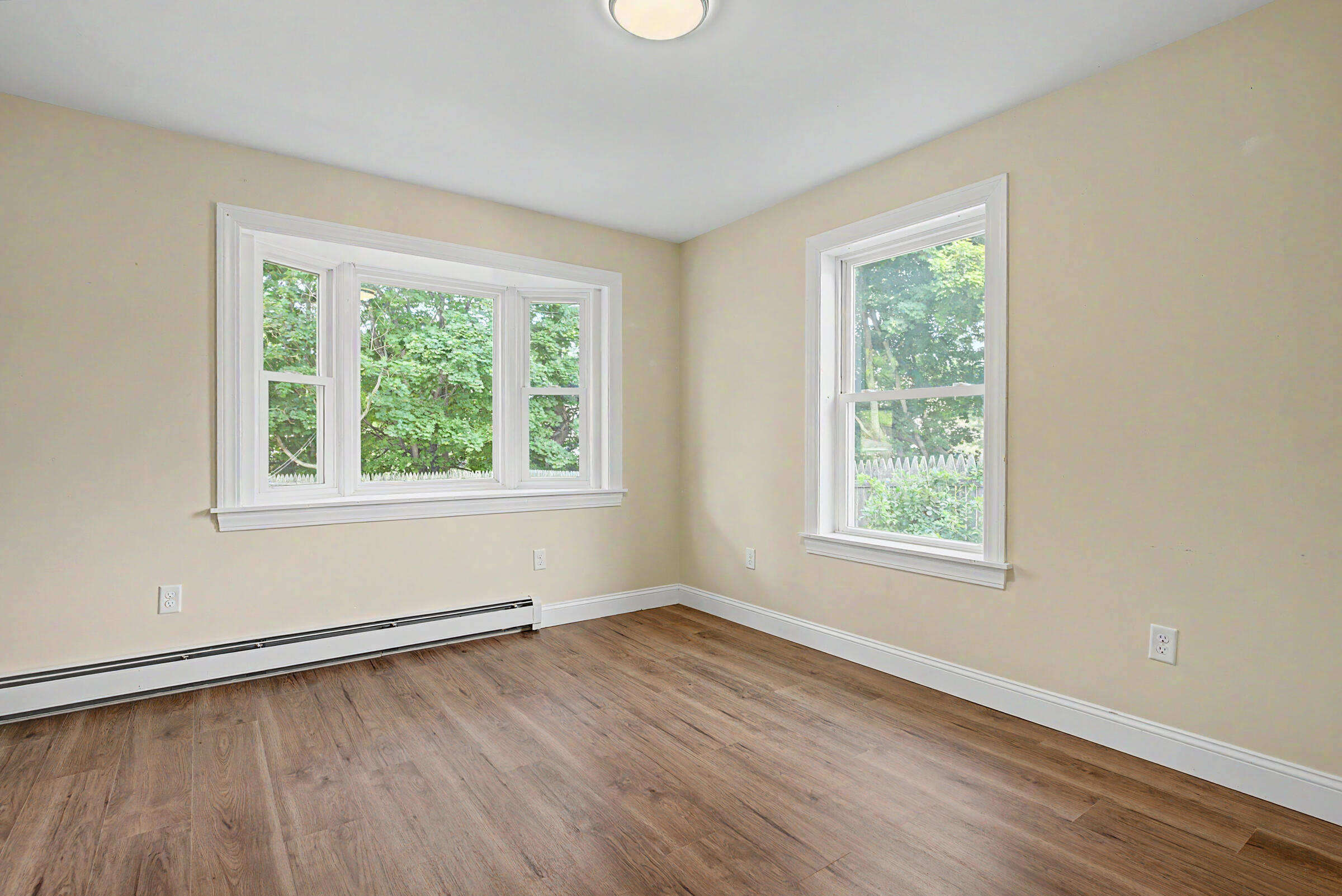23 Spring Street Property Photo 24
